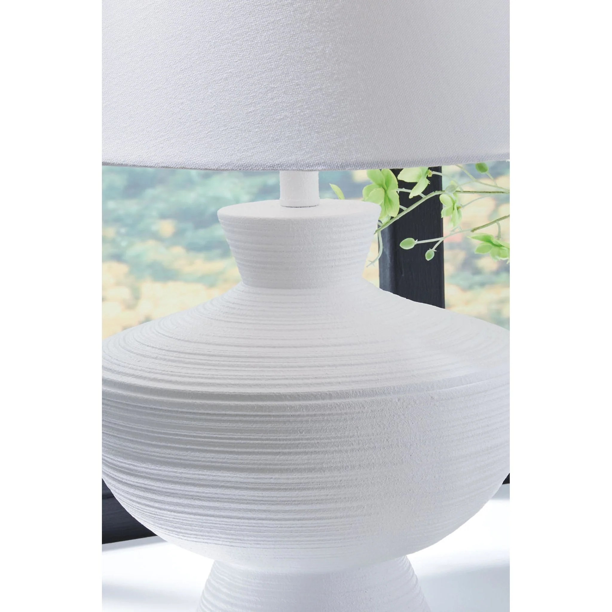 Harelwood Table Lamp 23.63" - Image 4