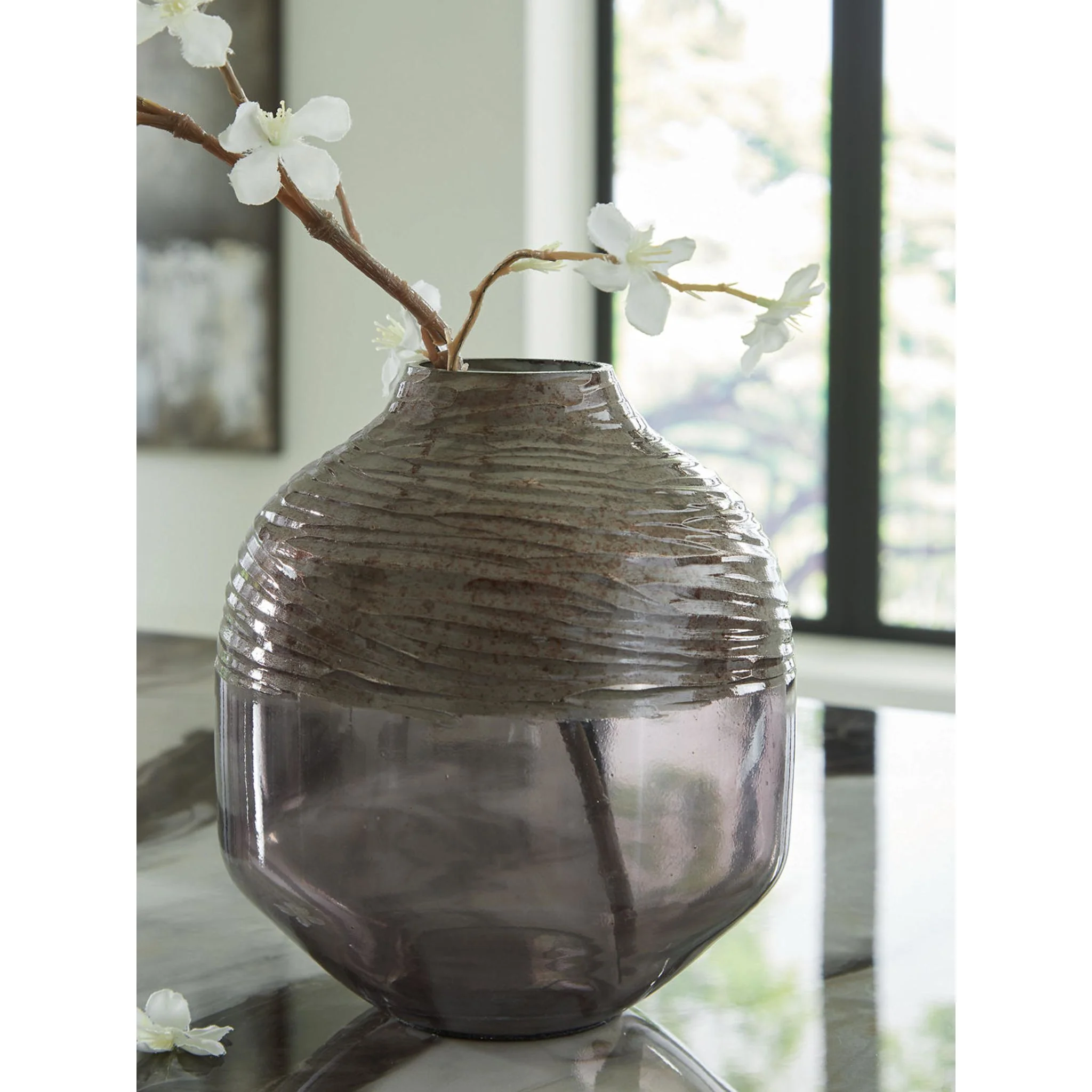 Harpwick Vase - Image 2