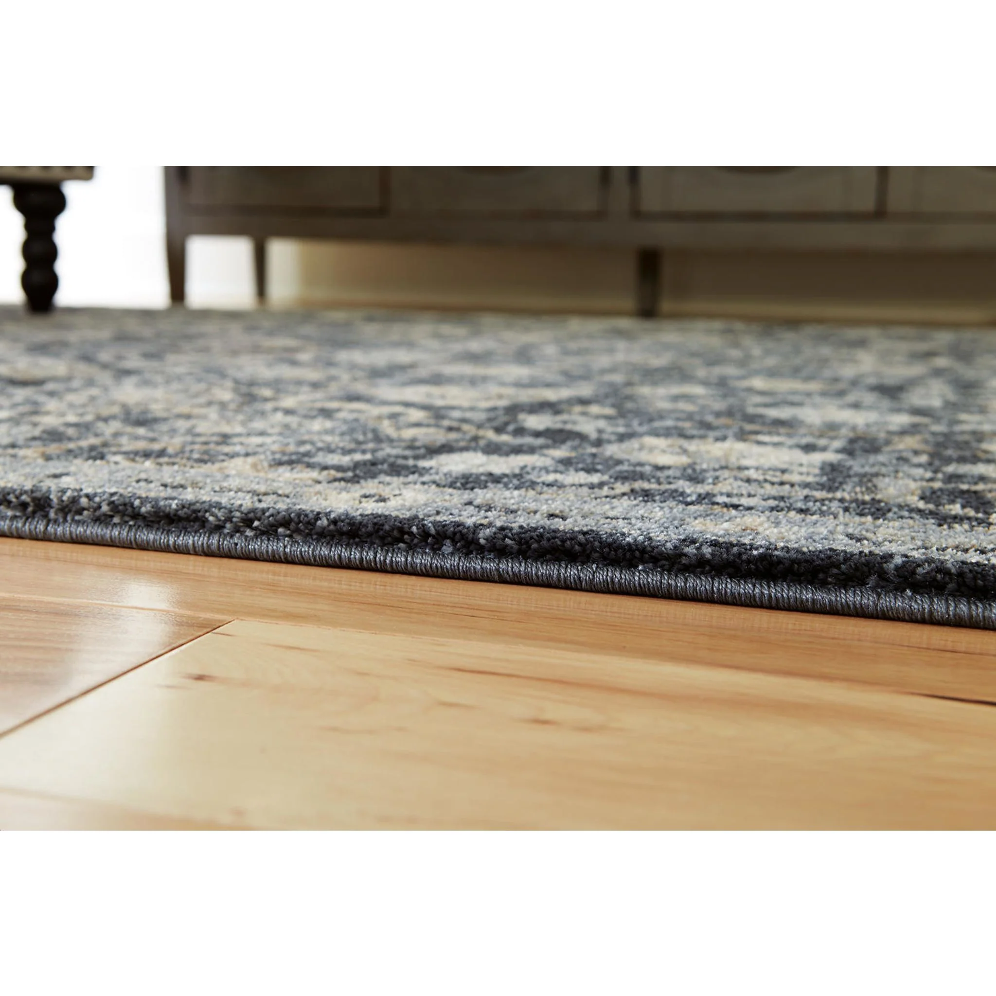 Hilcott Area Rug - 8'x10' - Image 3