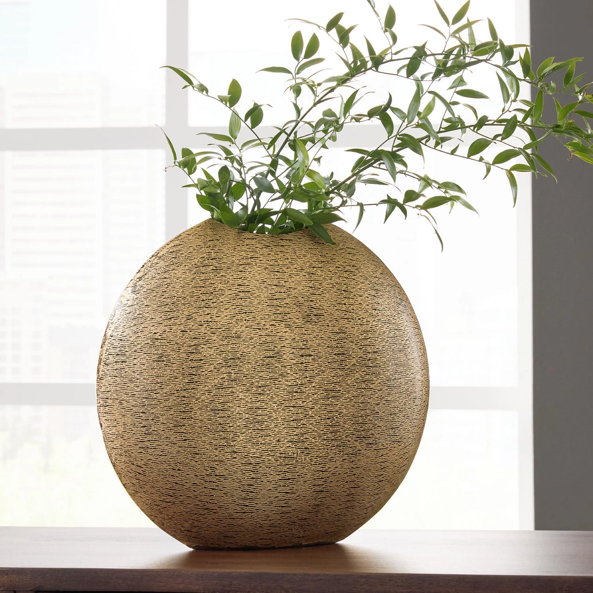 Iansboro Vase - Image 2