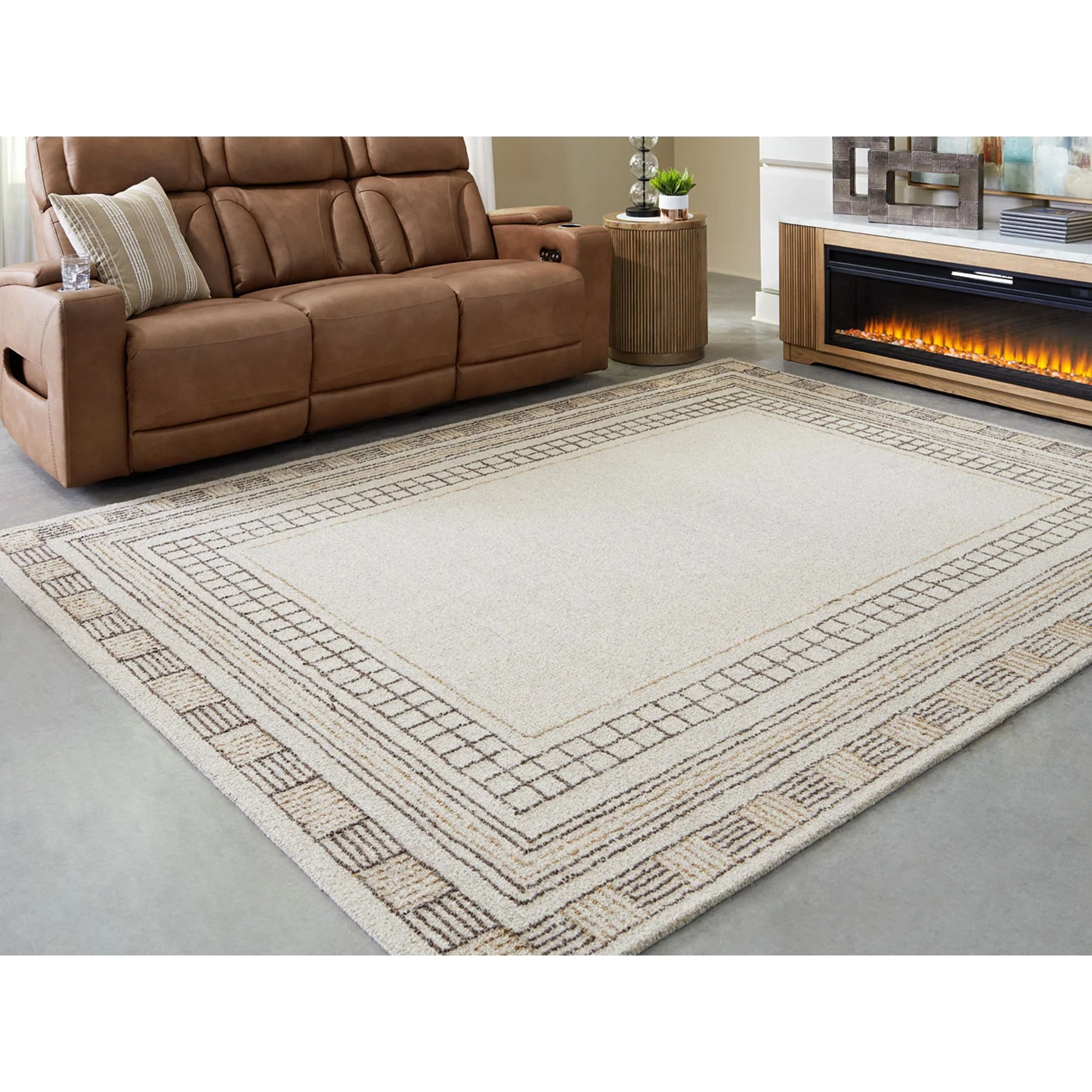 Idaman Area Rug - Image 8