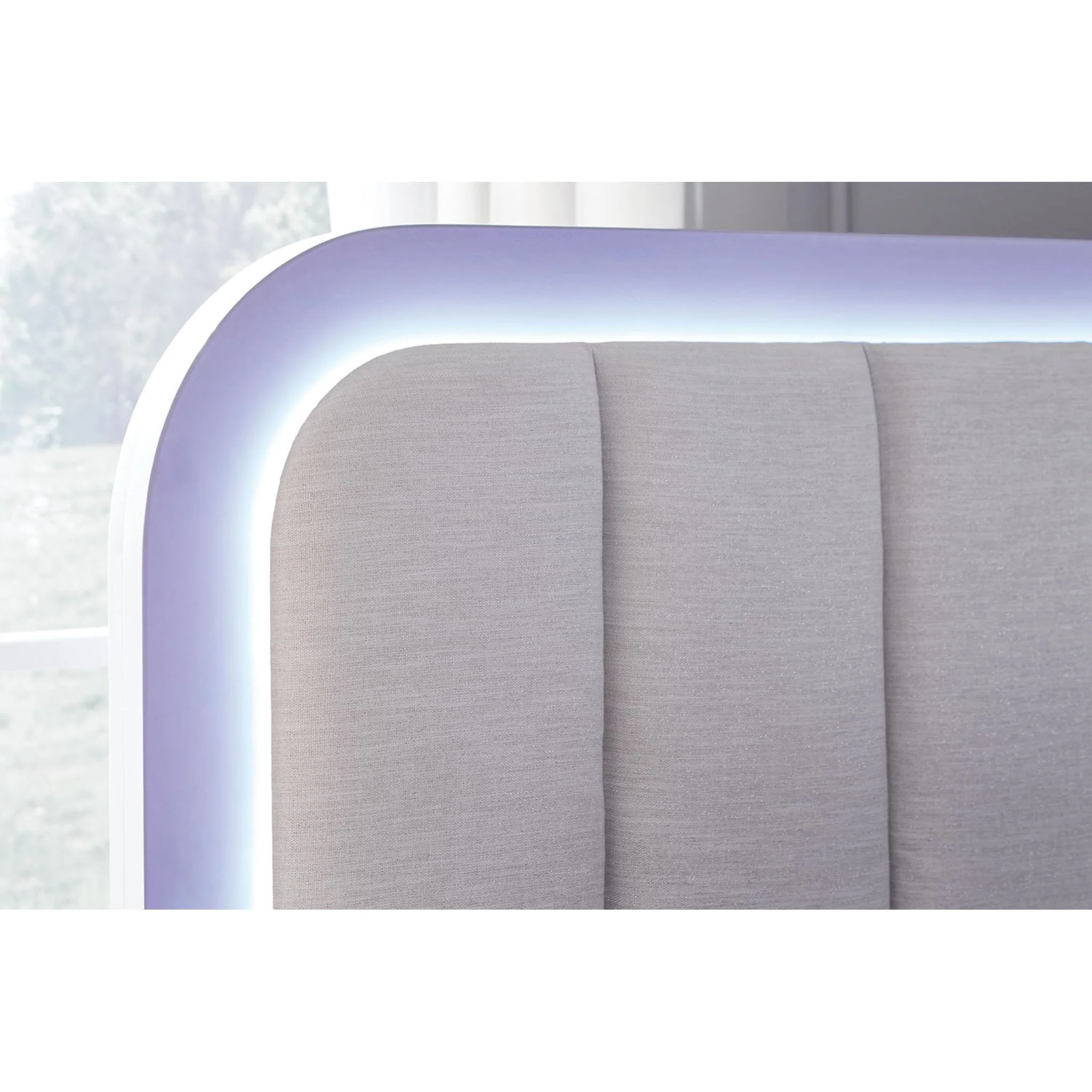 Jarlee King Panel Bed - White - Image 8