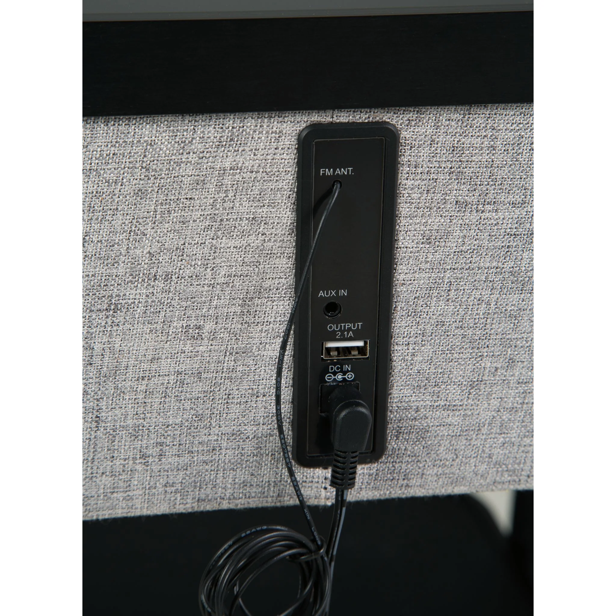 Jorvalee Accent Table - Gray/Black - Image 7