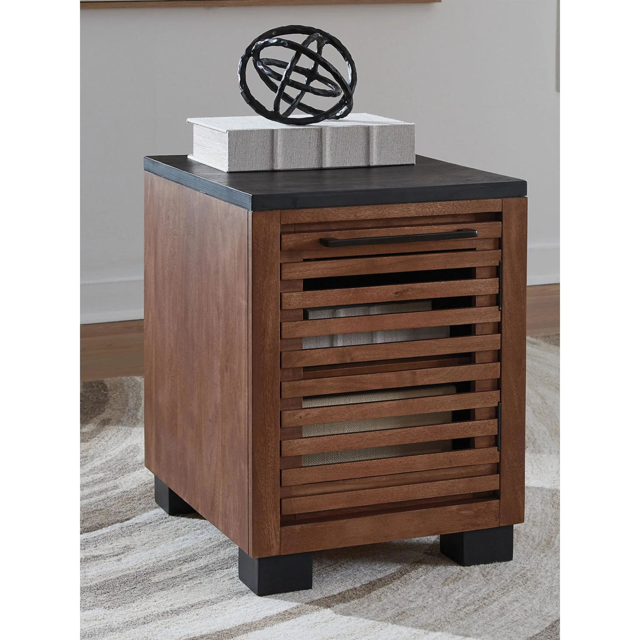 Kallari Chairside End Table - Warm Brown/Black - Image 4