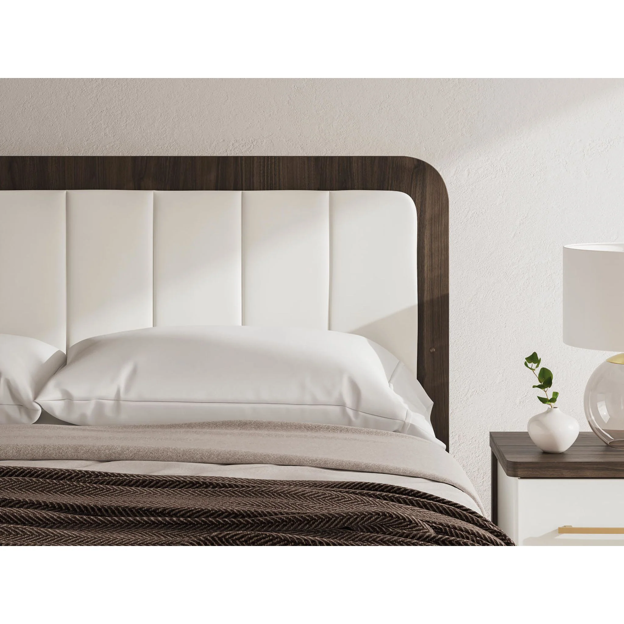 Kendanport King Upholstered Bed - White/Brown - Image 7