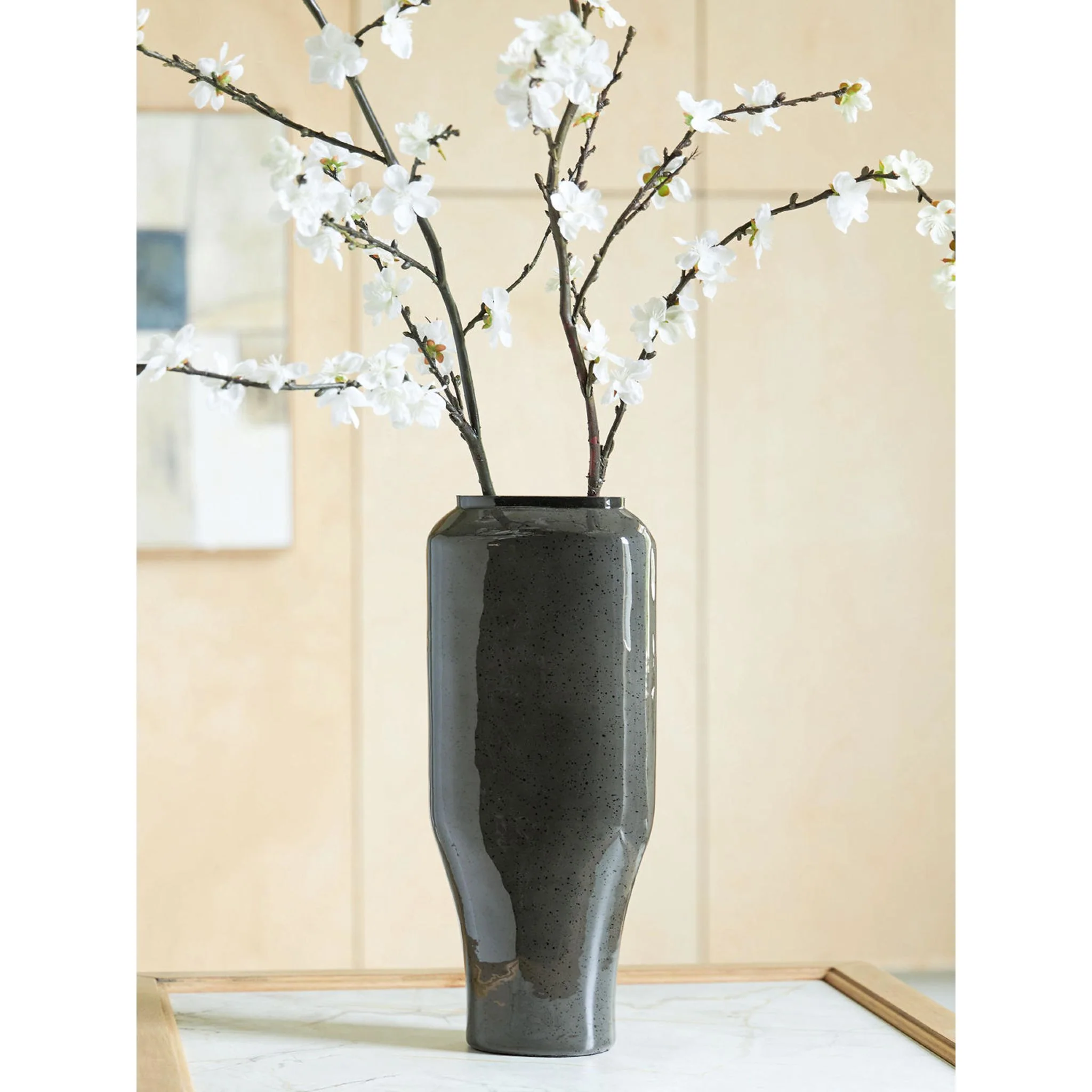 Kierlain Vase - Image 3