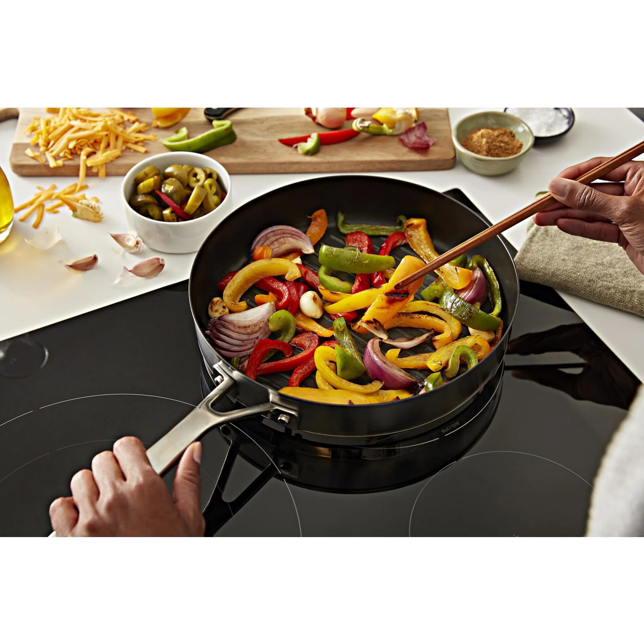 KitchenAid 36-Inch 5-Element Sensor Induction Cooktop -Black (KCIG556JBL) - Image 23