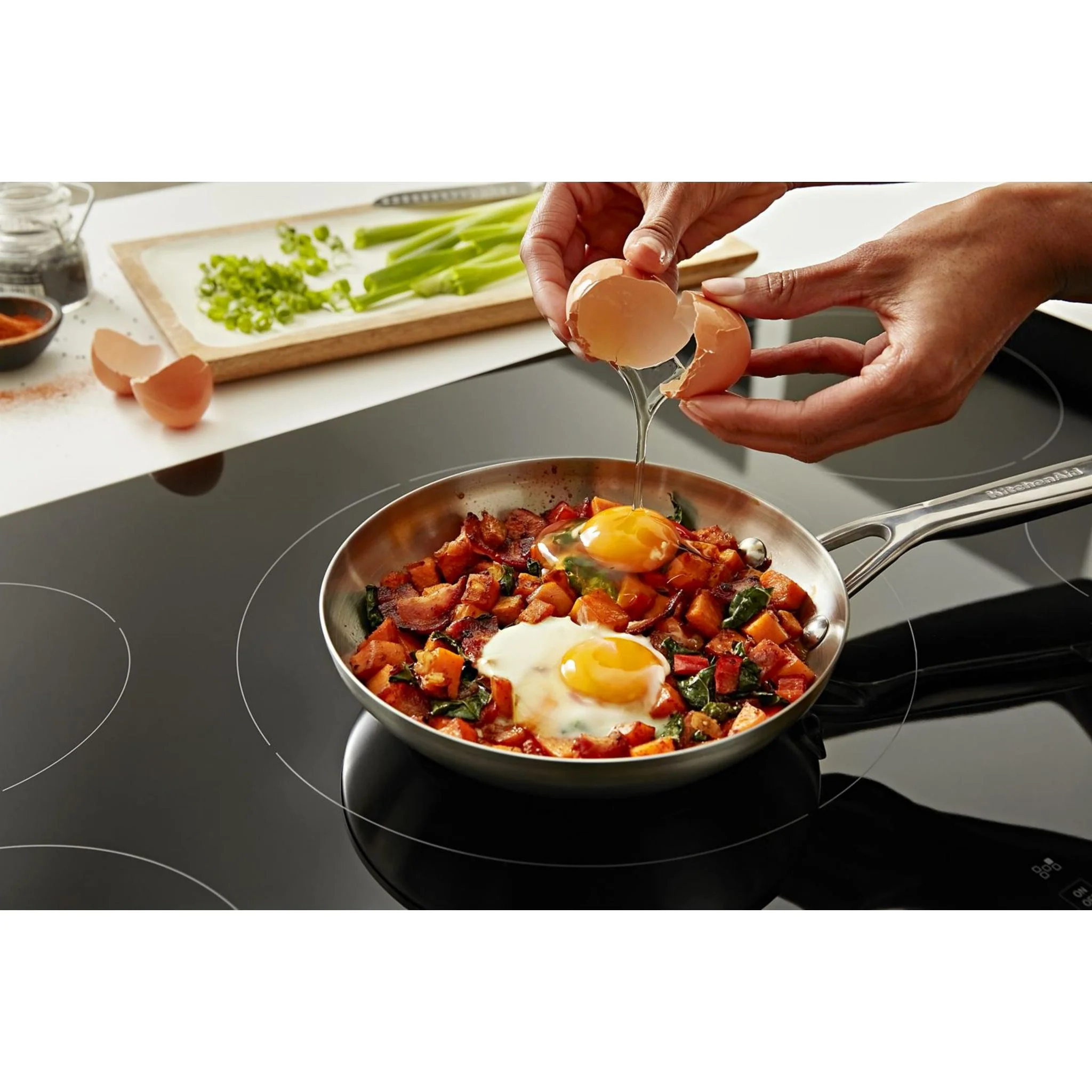 KitchenAid 36-Inch 5-Element Sensor Induction Cooktop -Black (KCIG556JBL) - Image 34