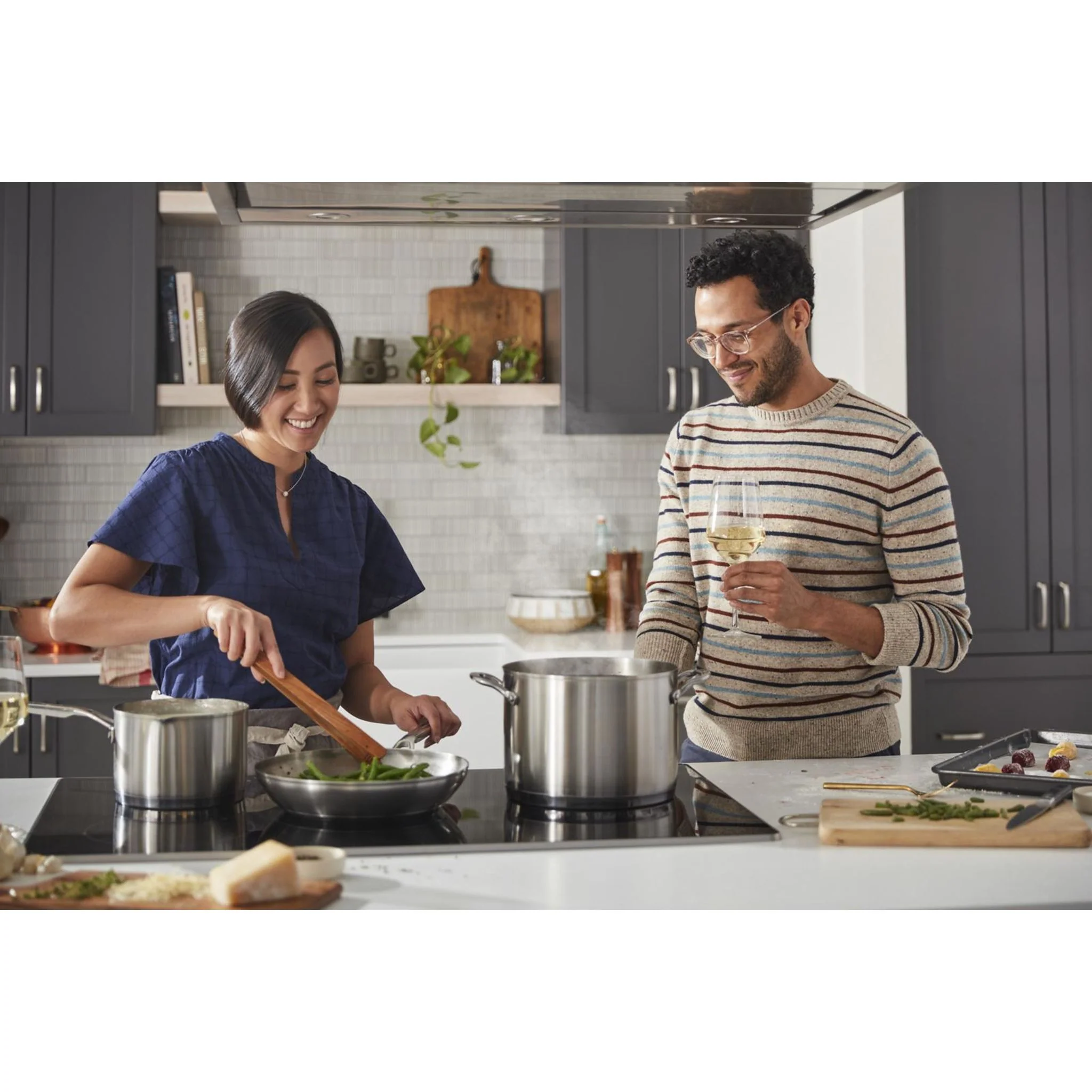 KitchenAid 36-Inch 5-Element Sensor Induction Cooktop -Stainless Steel (KCIG556JSS) - Image 20