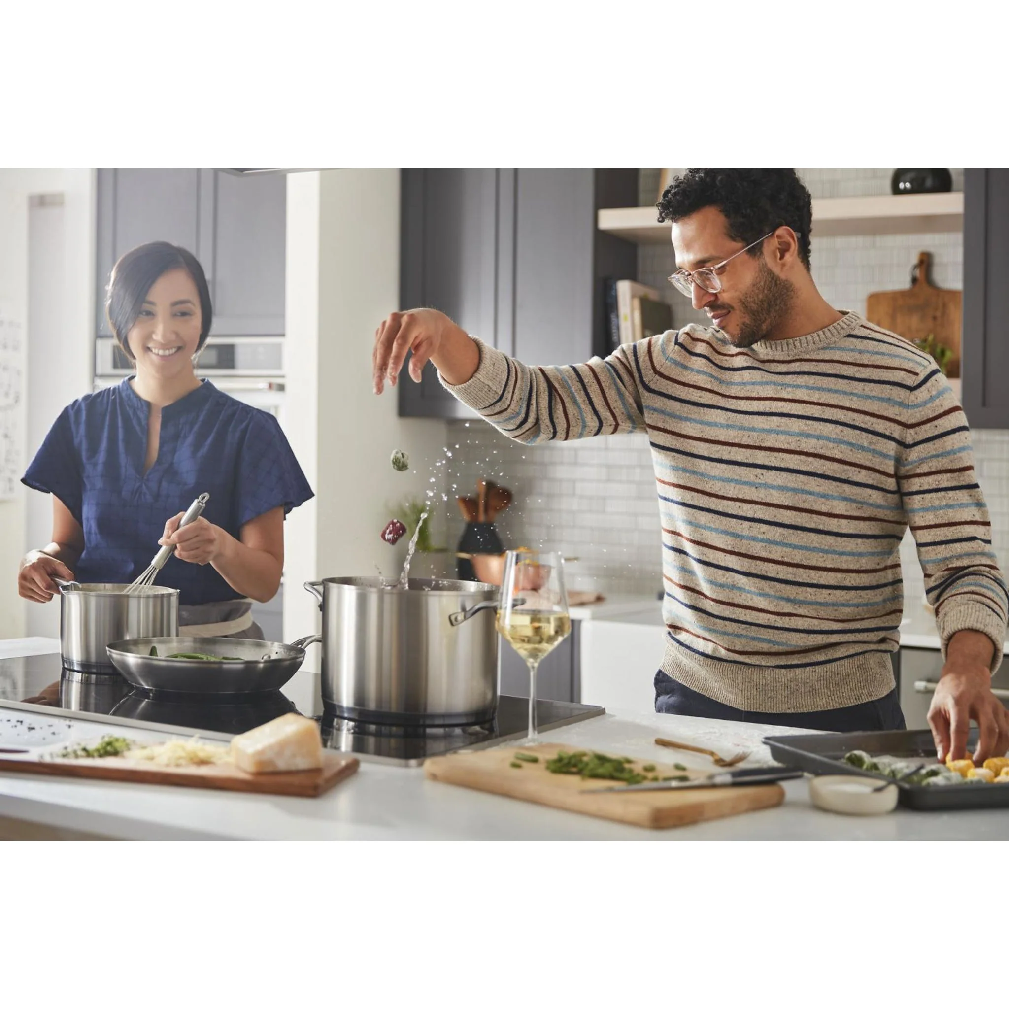 KitchenAid 36-Inch 5-Element Sensor Induction Cooktop -Stainless Steel (KCIG556JSS) - Image 25
