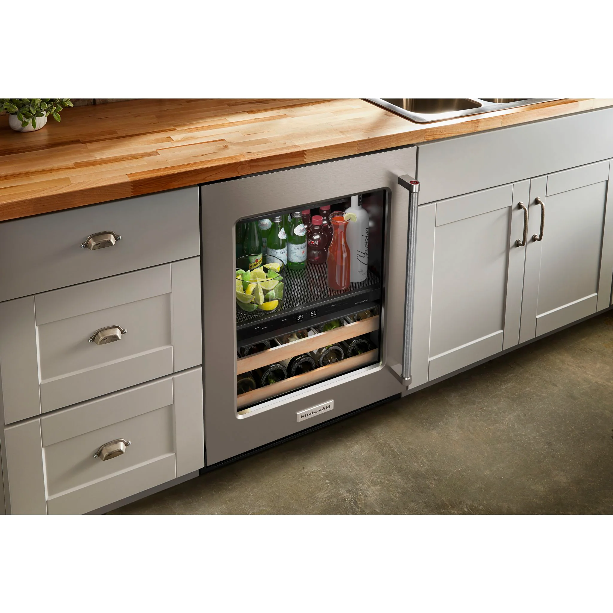 KitchenAid 24" Beverage Center with Glass Door and Wood-Front Racks - Stainless Steel (KUBL214KSB) - Image 11