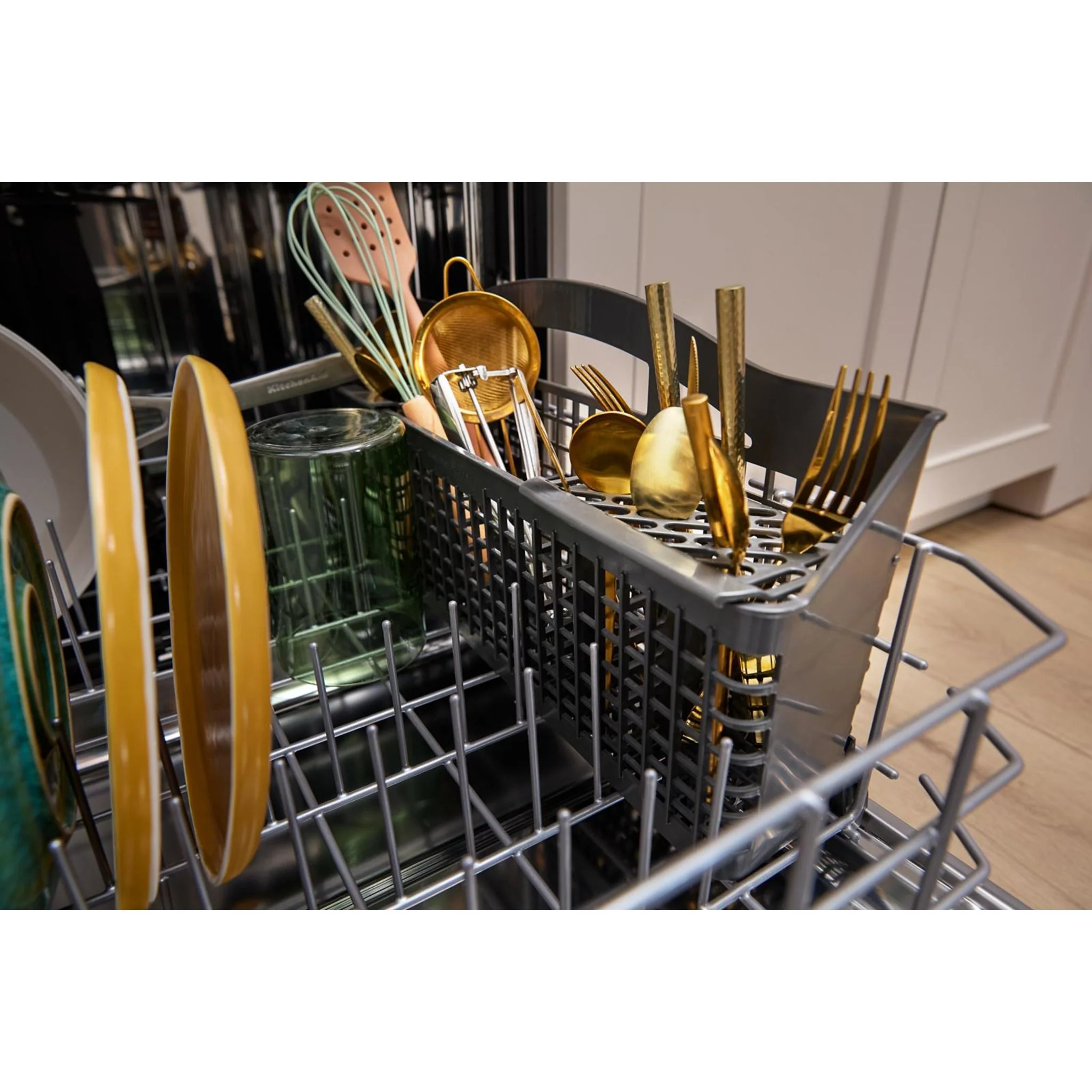 KitchenAid Third Level Jet Rack Dishwasher with 40+ Total Wash Jets, 41 dBA -Juniper (KDTS324SJP) - Image 29