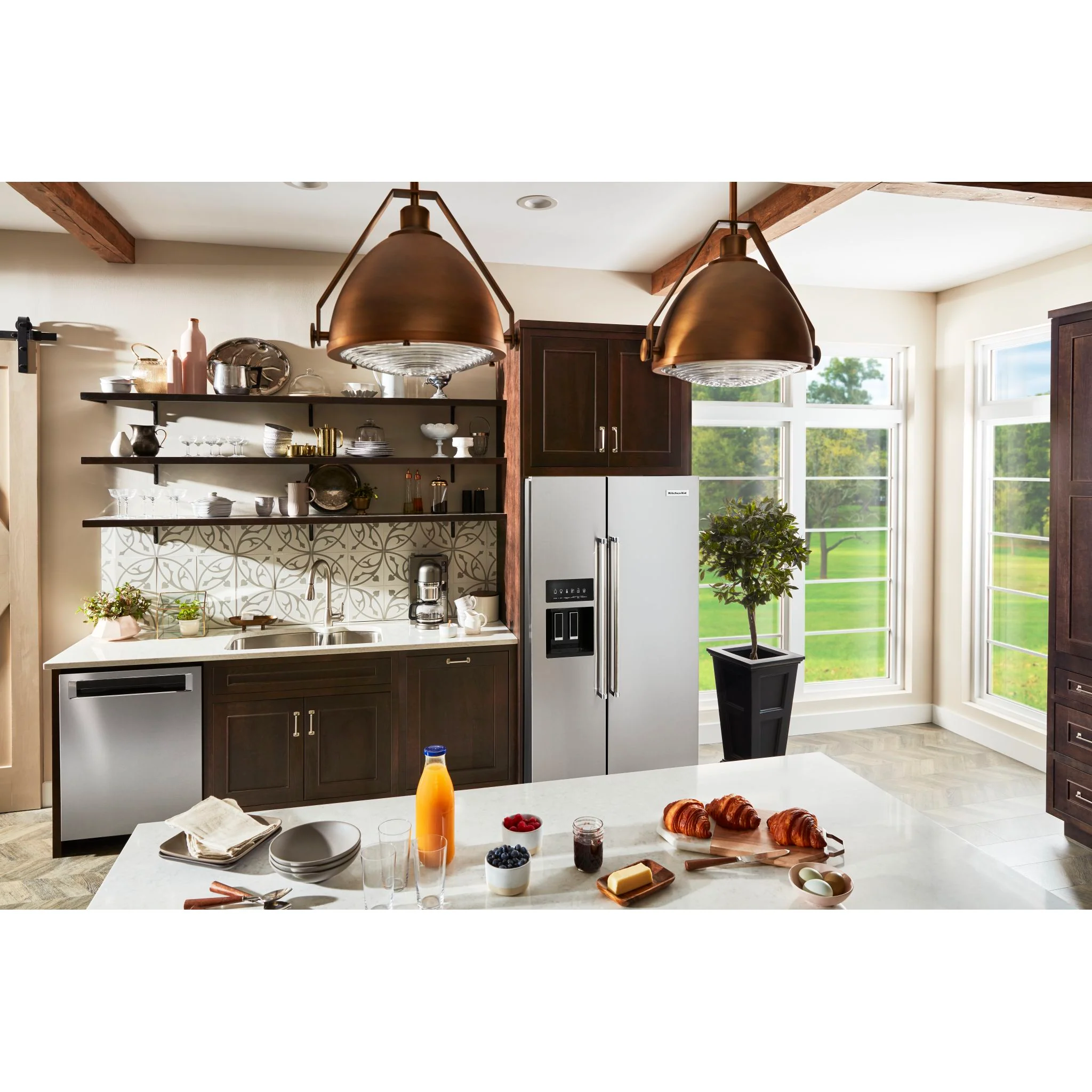 KitchenAid  24.8 cu.. ft. Side-by-Side Refrigerator with Exterior Ice and Water and PrintShield finish - Stainless Steel (KRSF705HPS) - Image 17