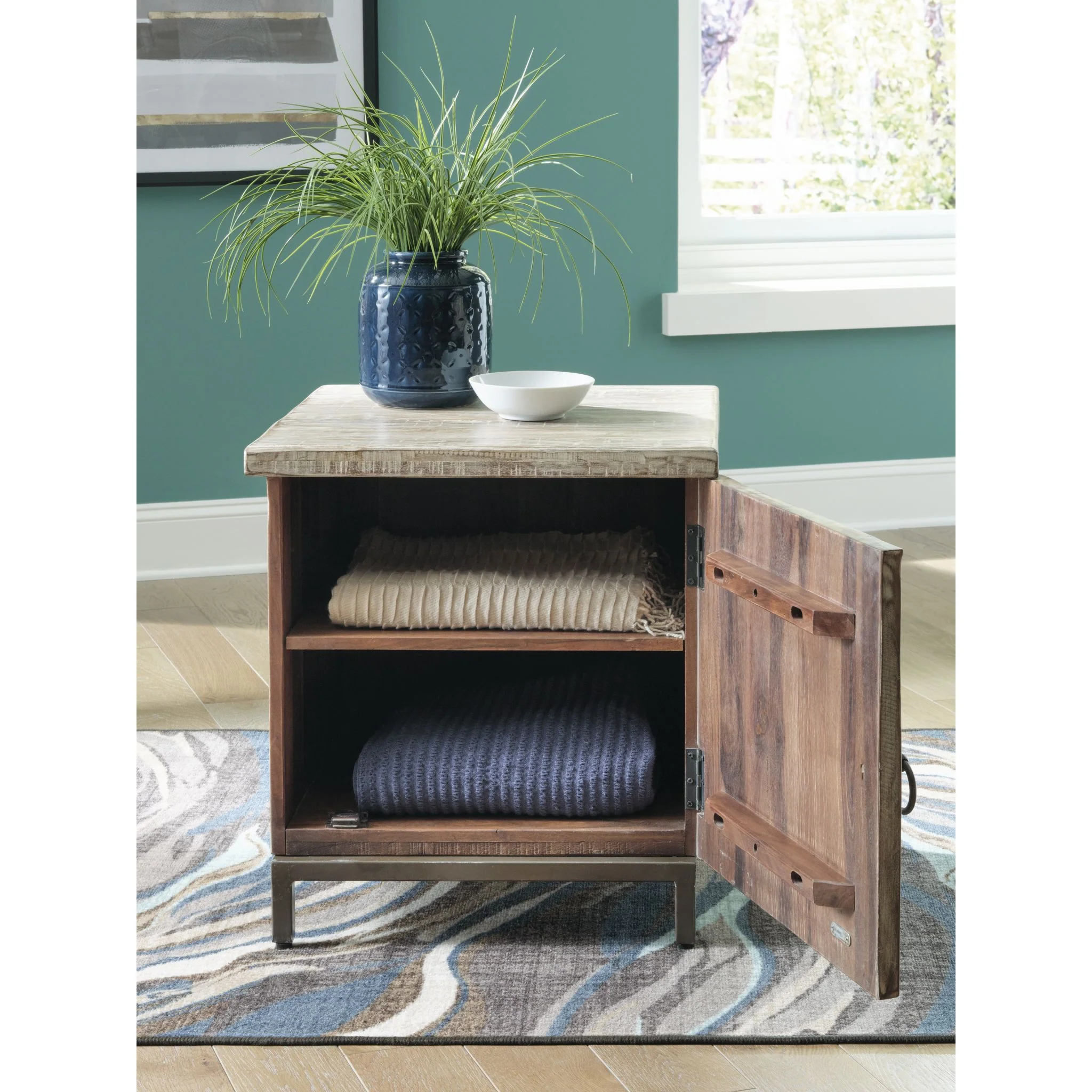 Laddford Accent Cabinet - Whitewash - Image 7