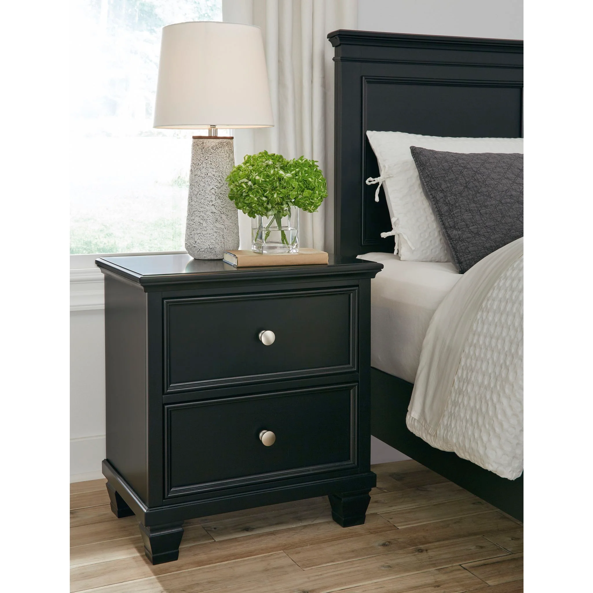 Lanolee 6 Piece Panel Bedroom - Black - Image 9