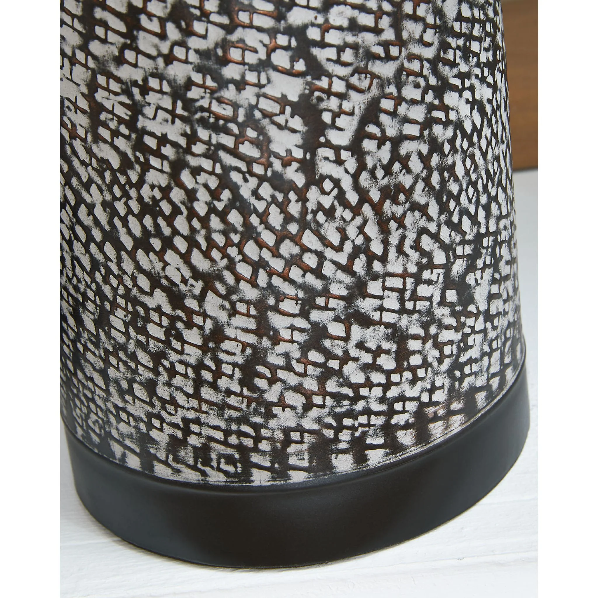 Lanson Table Lamp Pair 24.25" - Image 2