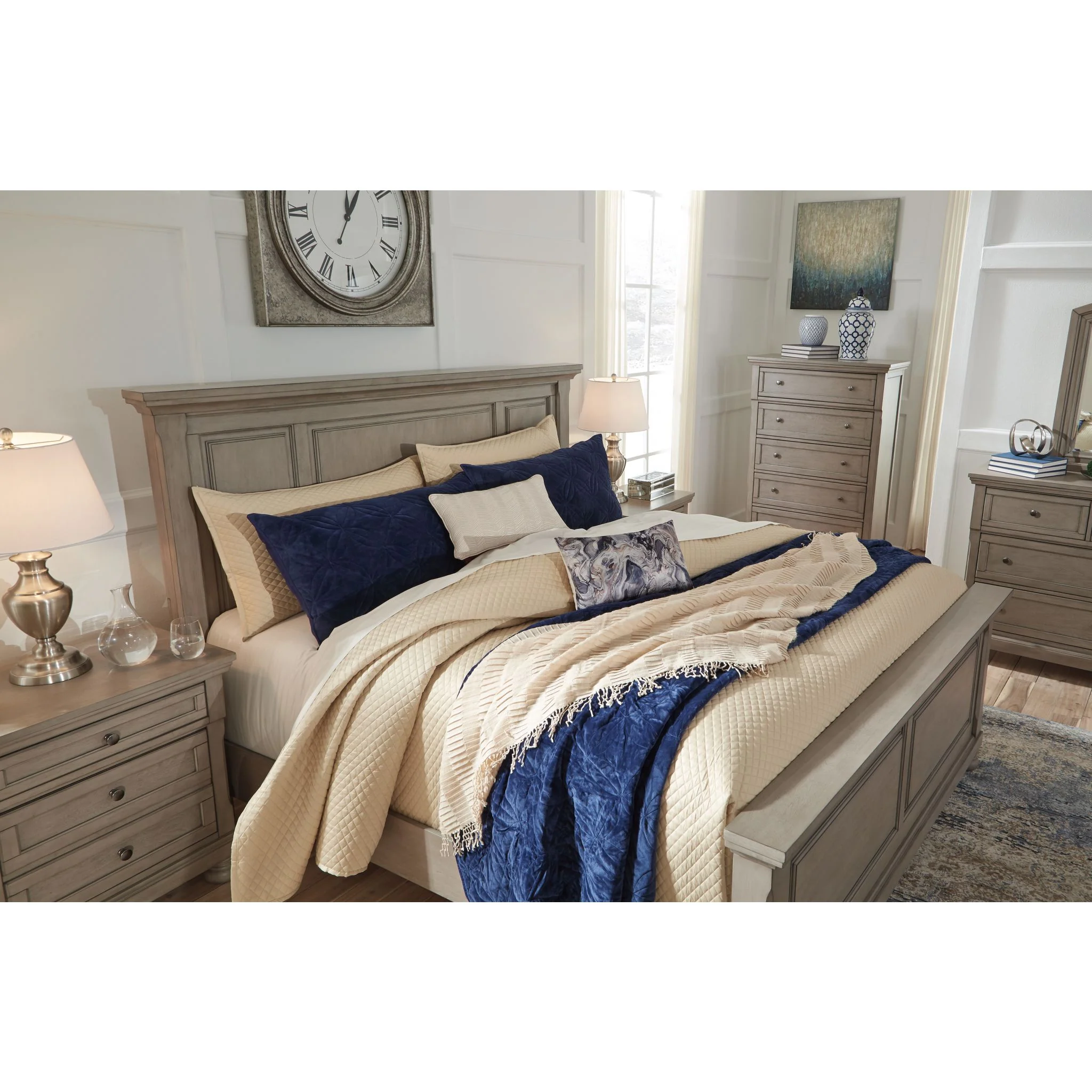 Lettner King Panel Bed - Light Gray - Image 4
