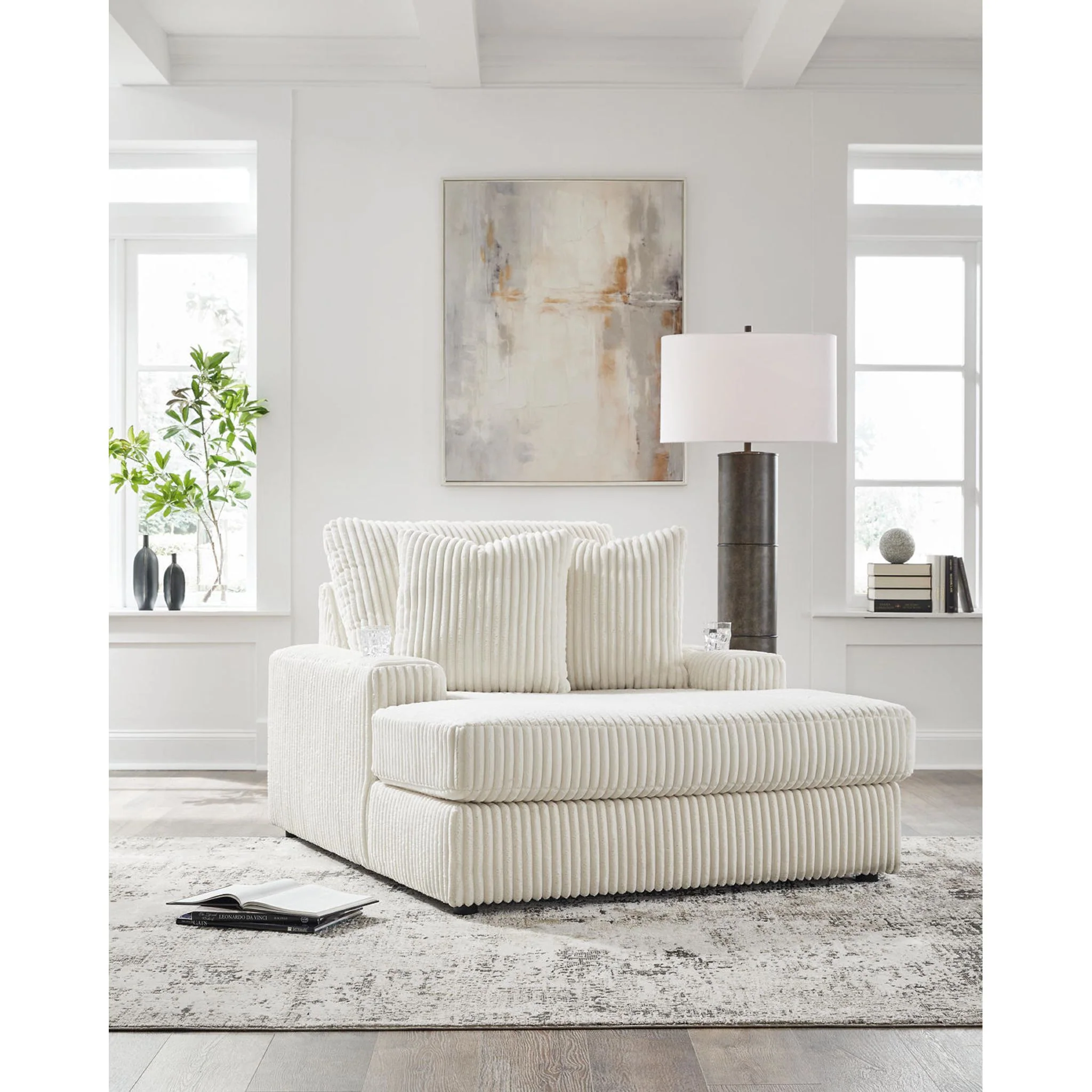 Lindyn Chaise - Image 40