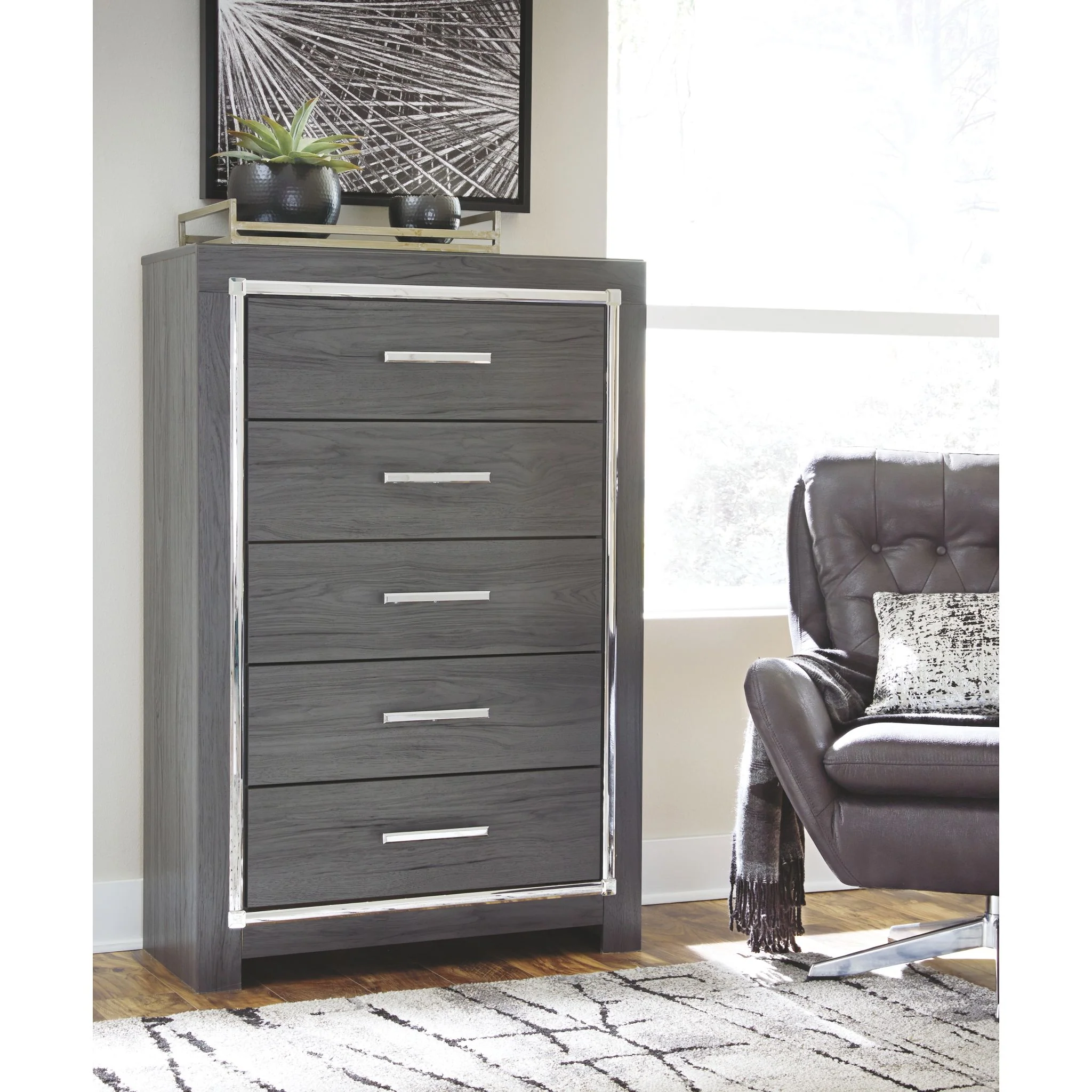 Lodanna Chest - Gray - Image 3