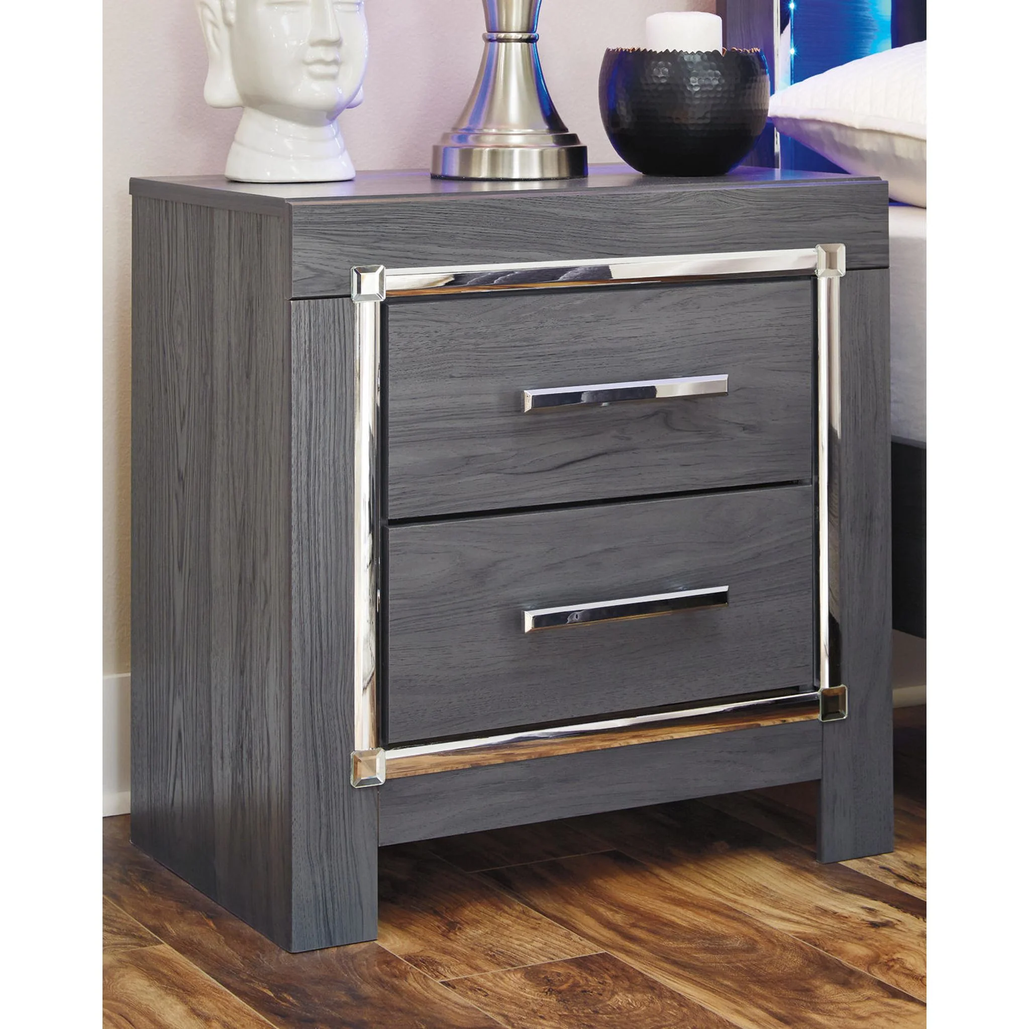 Lodanna Nightstand - Gray - Image 10