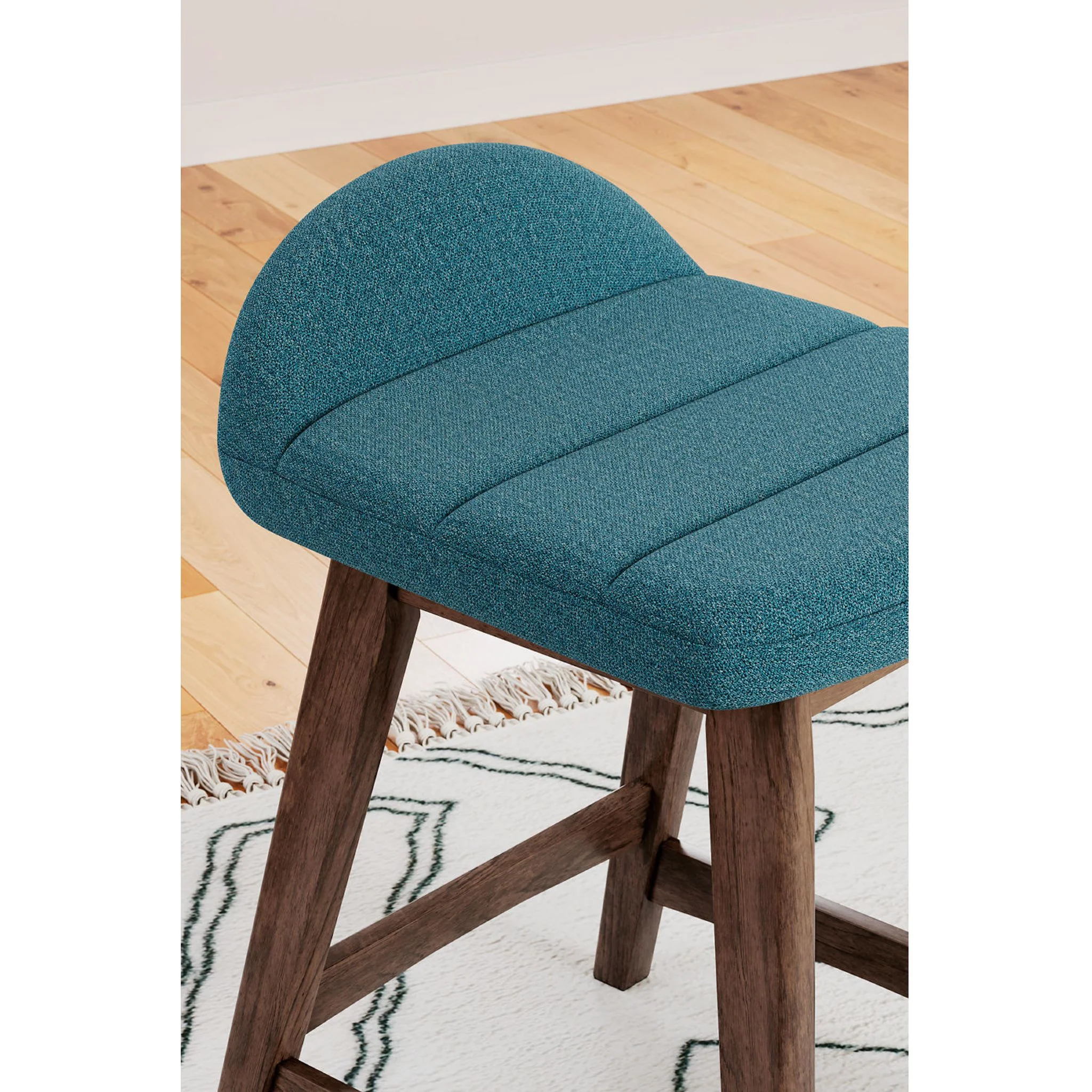 Lyncott Counter Height Stool - Image 70