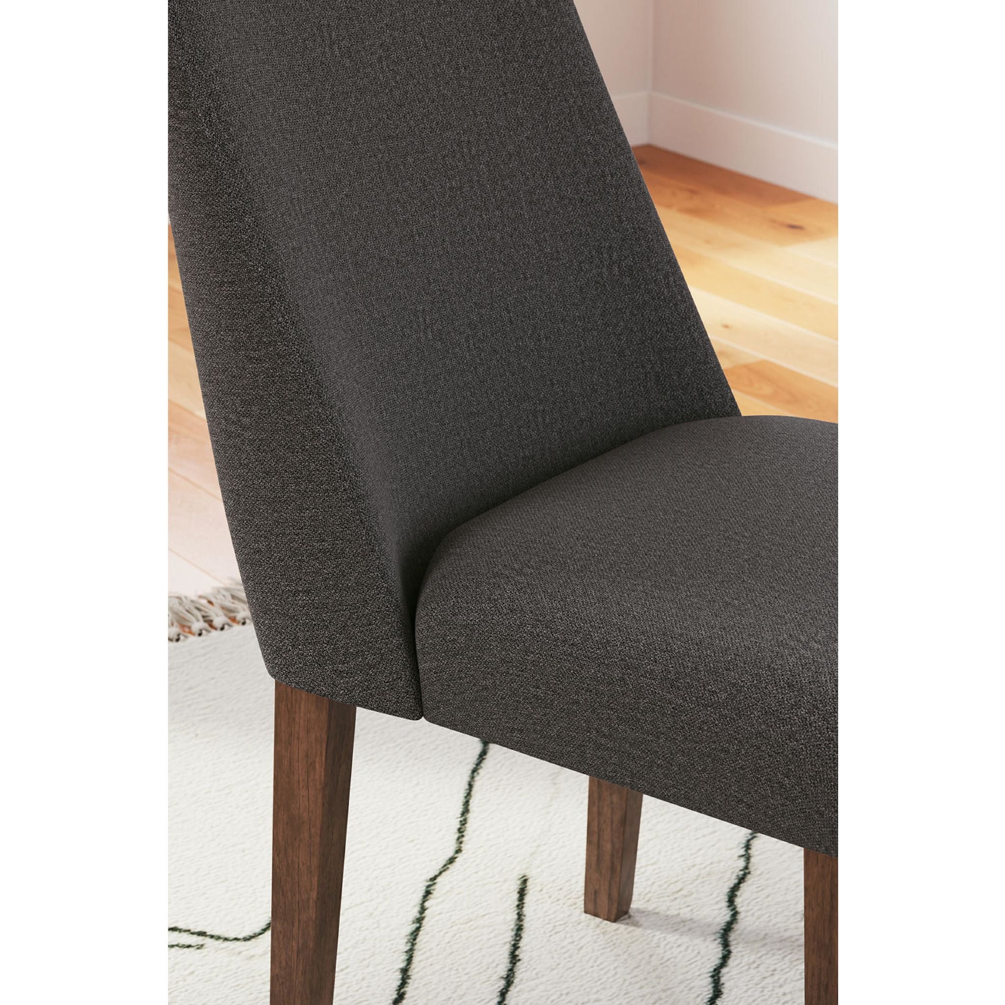 Lyncott Dining Set - Image 97