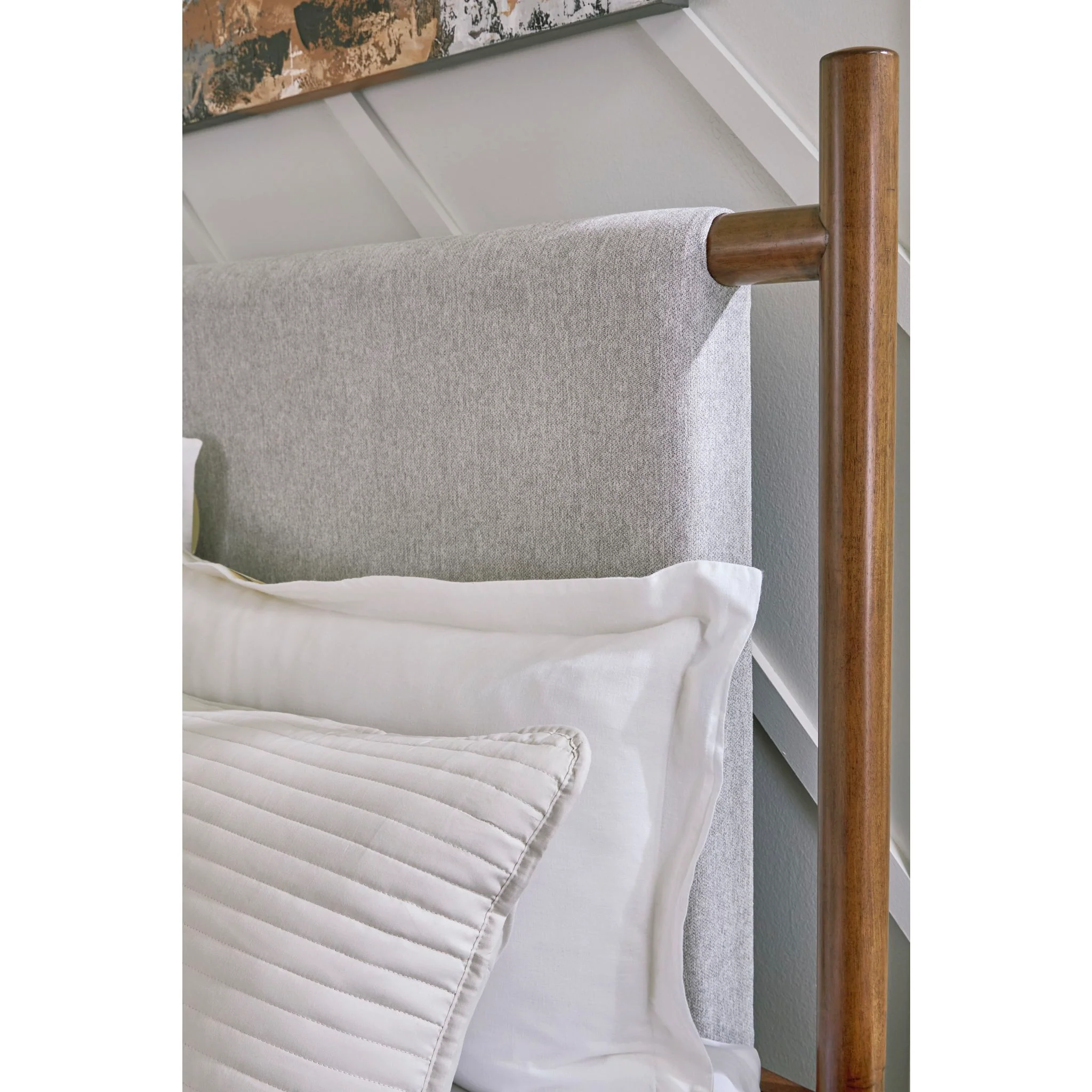 Lyncott Upholstered Bed - Light Gray/Brown - Image 5