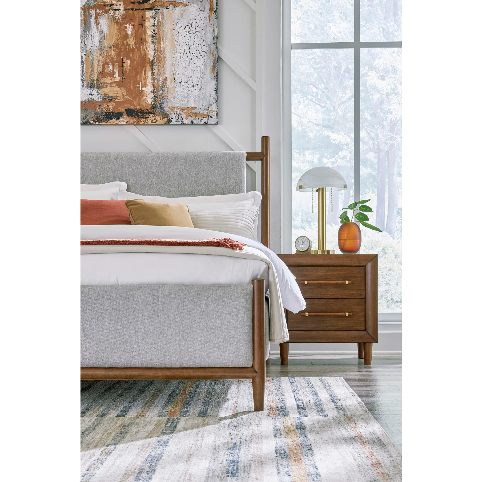 Lyncott Upholstered Bed - Light Gray/Brown - Image 7