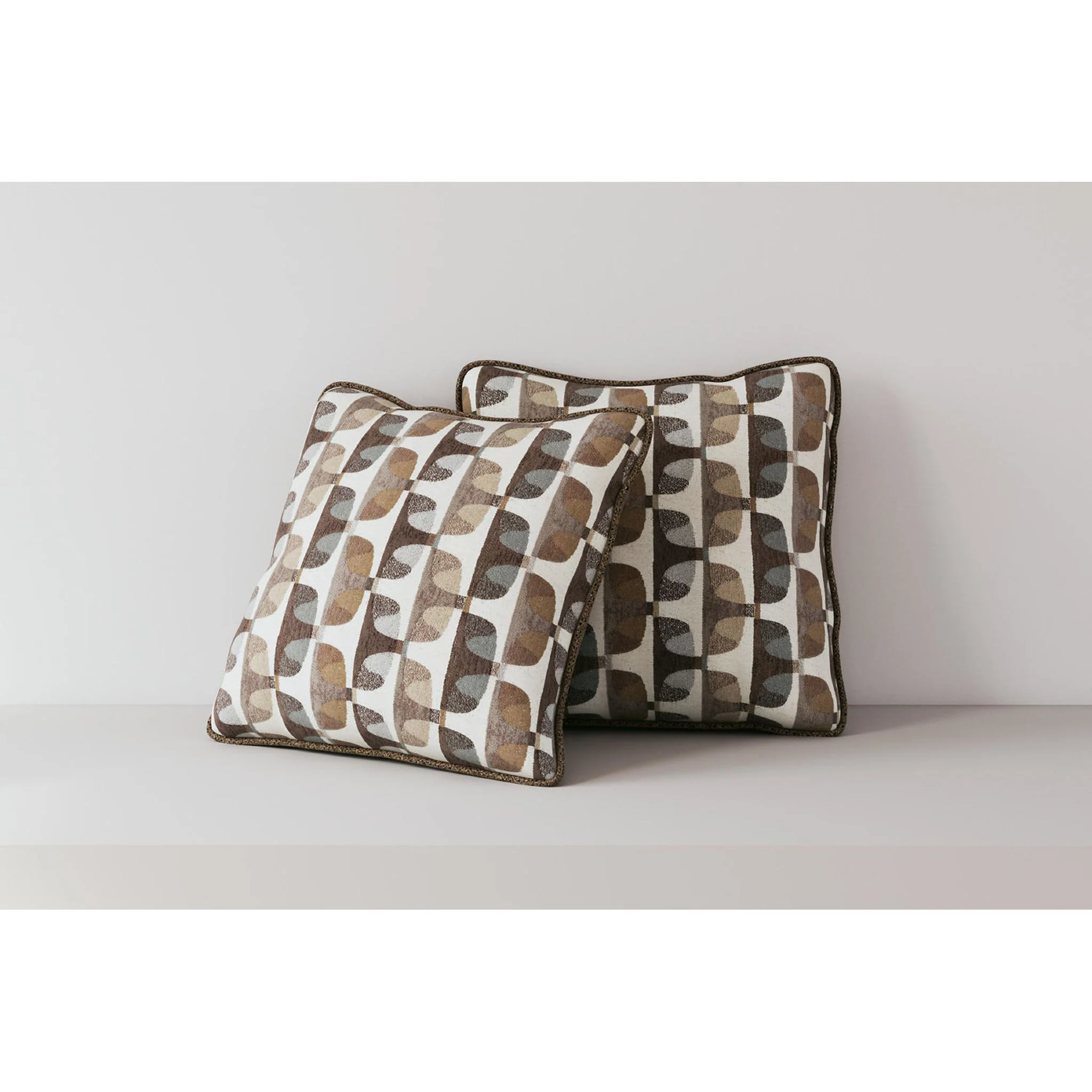 Mahoney Sofa - Image 18