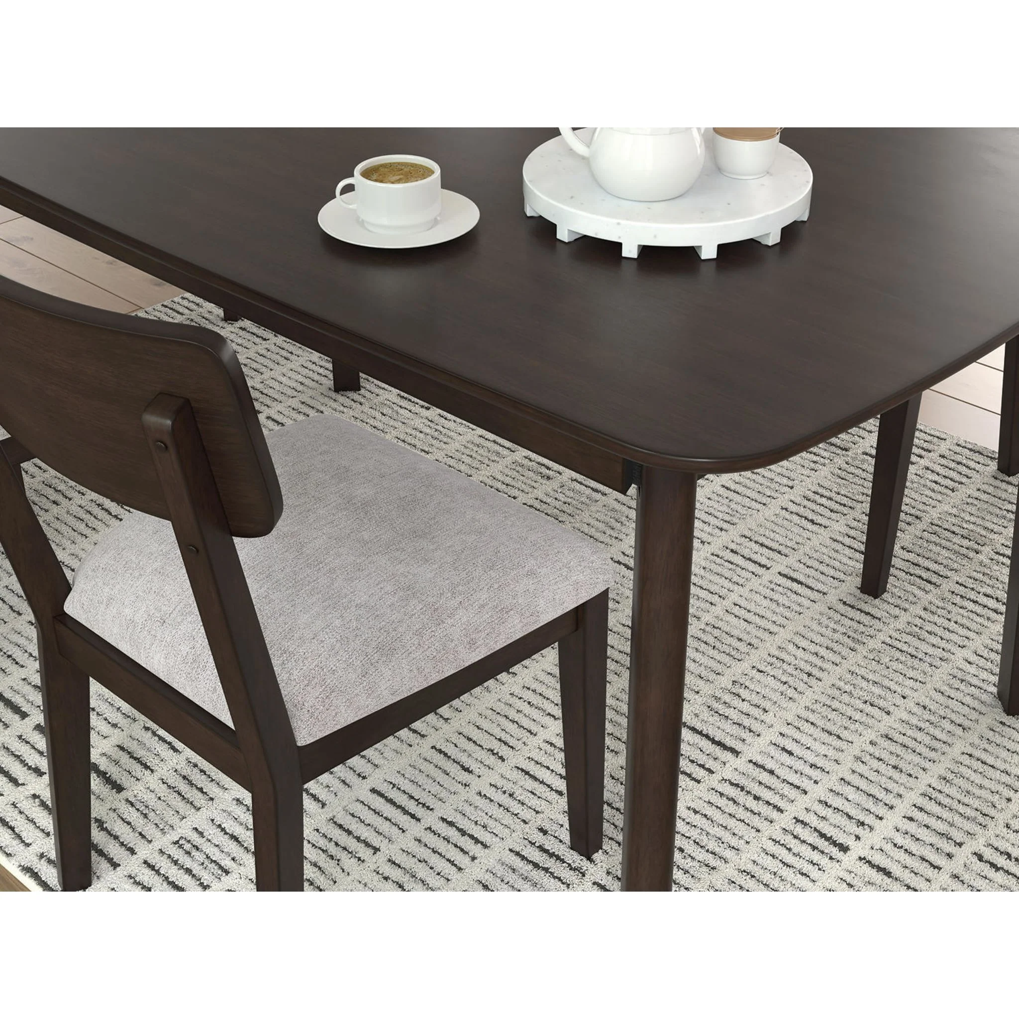 Mallenette Dining Set - Image 4