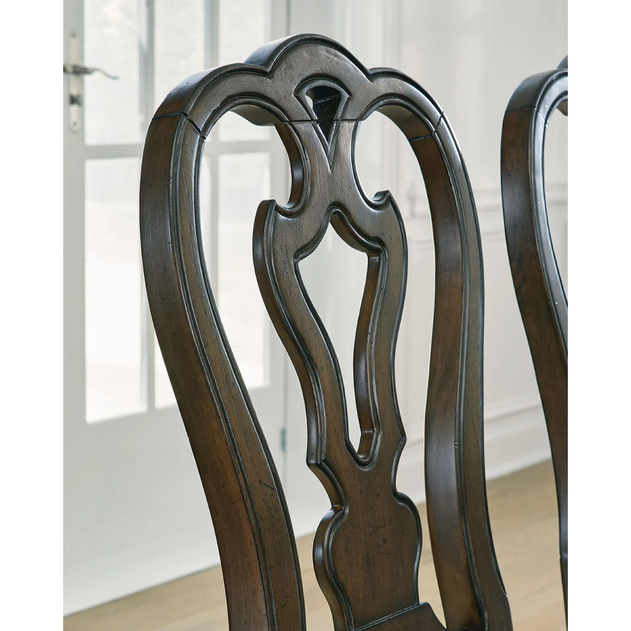 Maylee Dining Set - Image 3