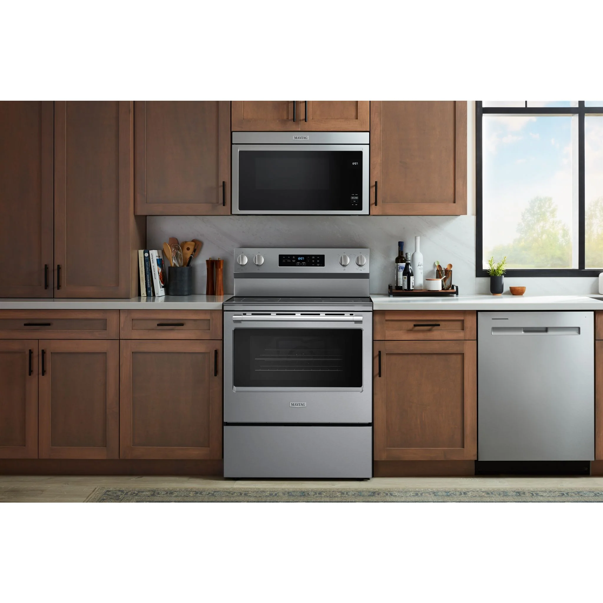 Maytag 30-Inch Convection Electric Range With No Preheat Air Fry and Air Baking - 5.3 Cu. Ft. -Fingerprint Resistant Stainless Steel (YMFES6030RZ) - Image 9