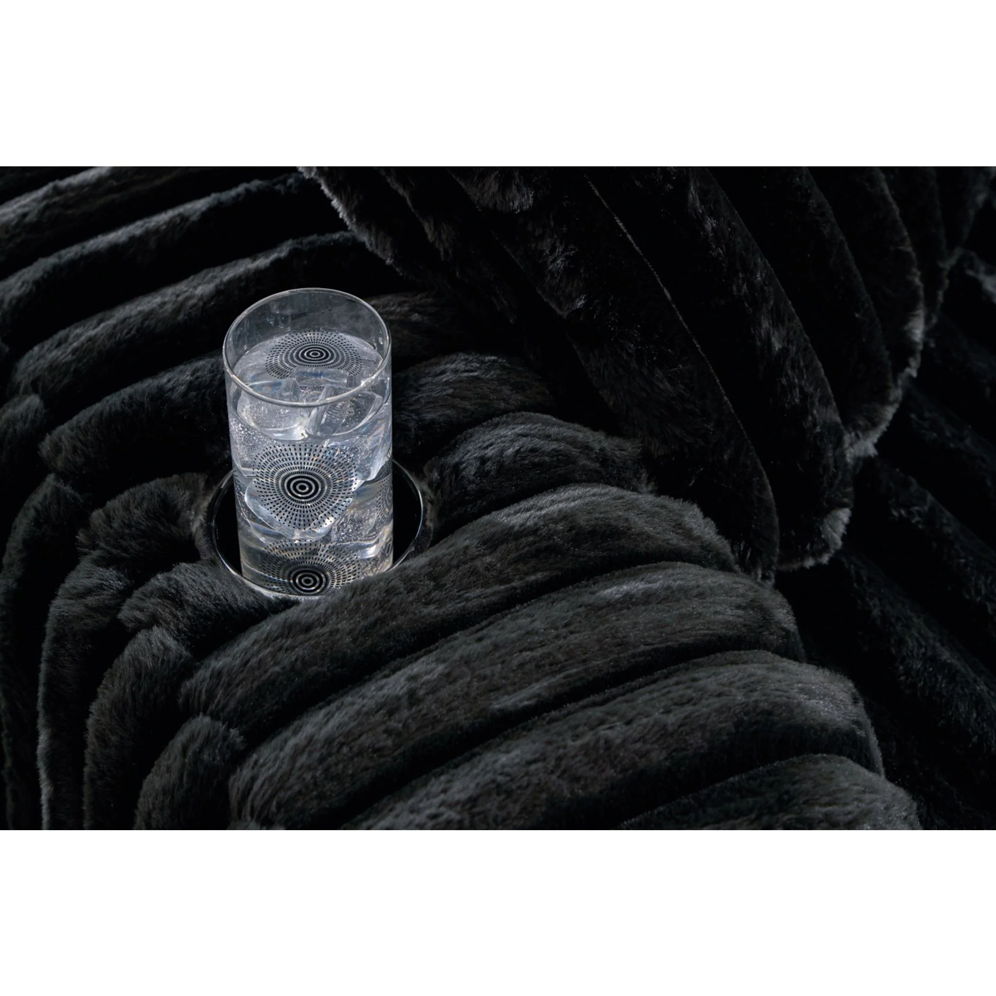 Midnight-Madness Chaise - Image 7
