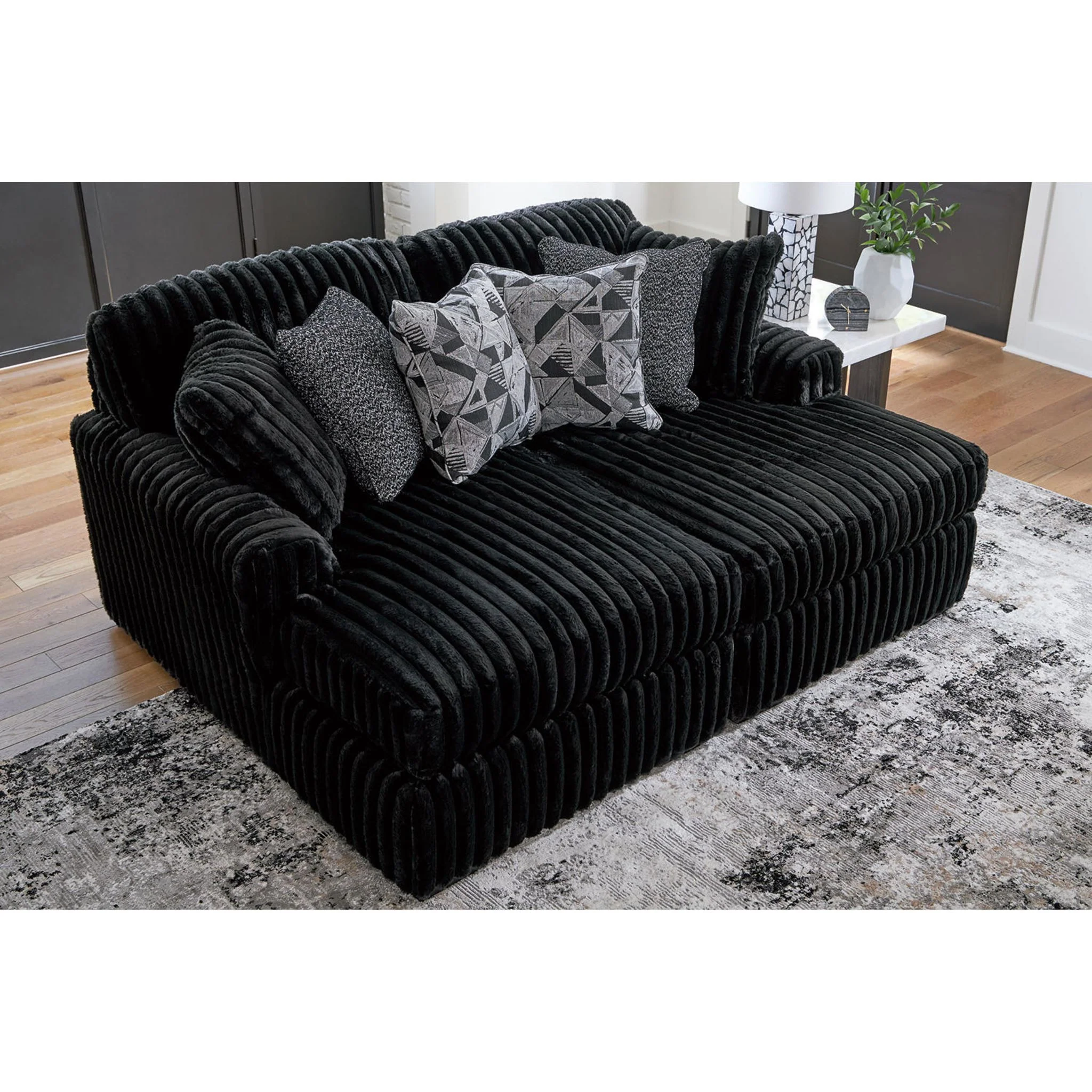 Midnight-Madness Super Chaise - Image 3