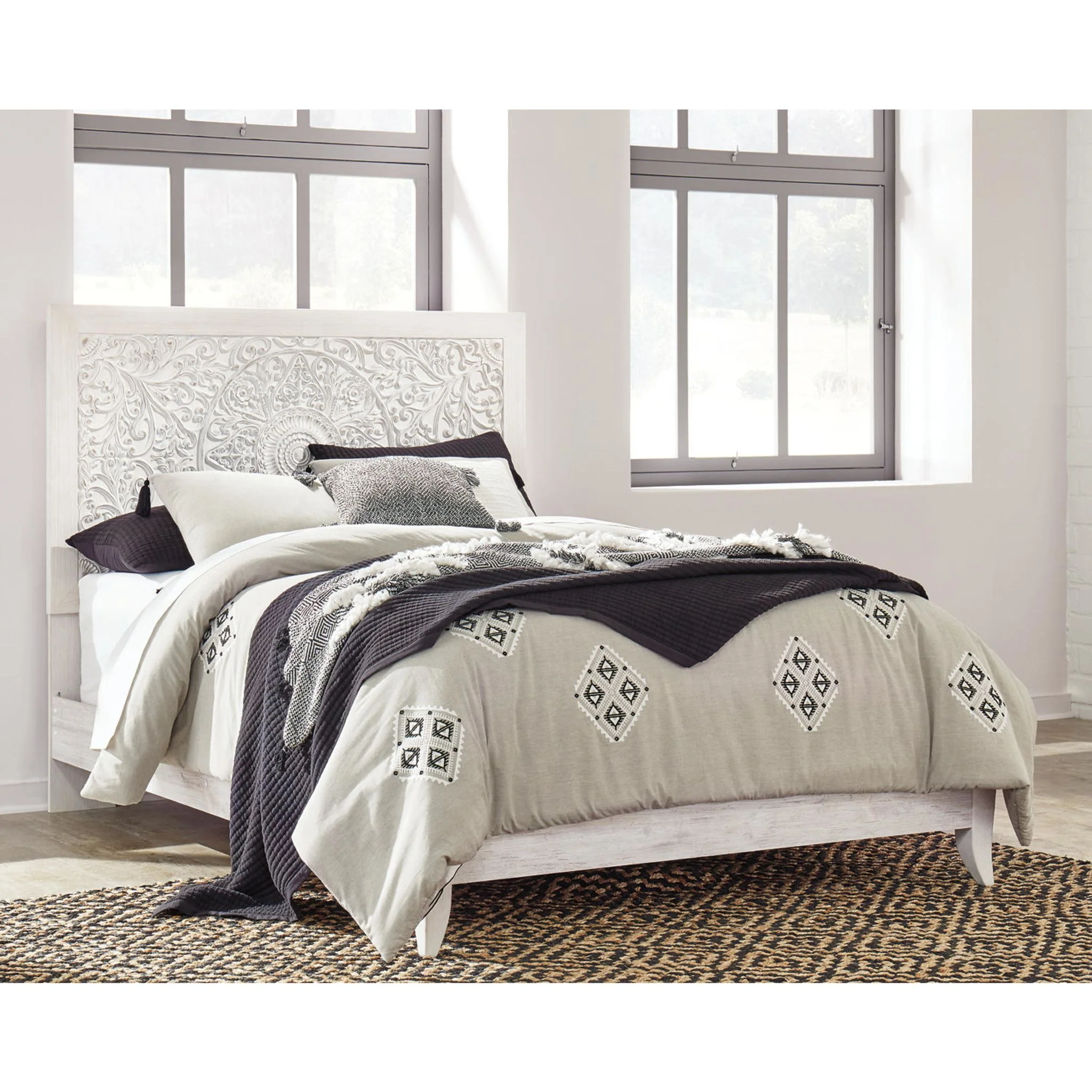 Paxberry 5 Piece Queen Panel Bedroom - Whitewash - Image 6