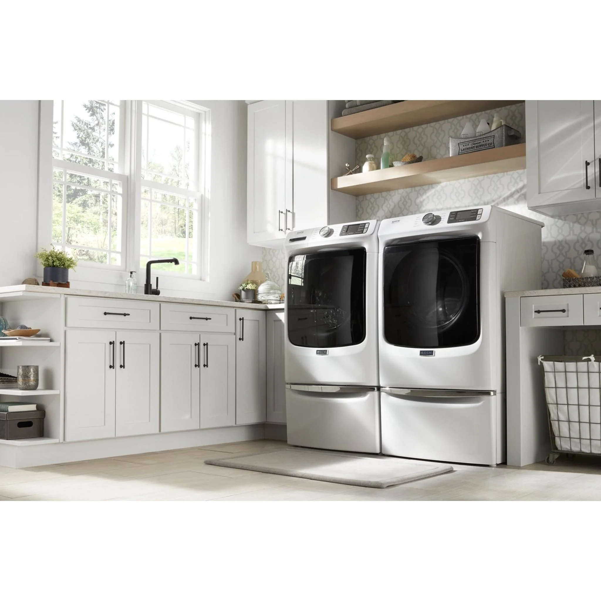 Whirlpool 15.5" (39.4 cm) Pedestal for Front Load Washer and Dryer with Storage -White with Chrome (XHPC155XW) - Image 108