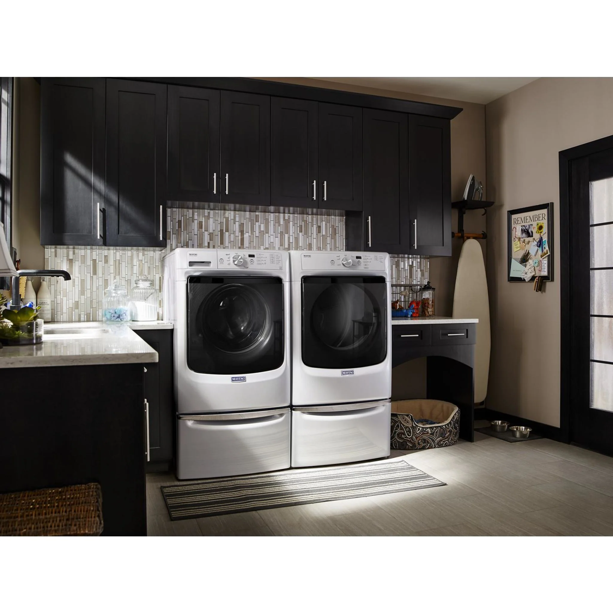 Whirlpool 15.5" (39.4 cm) Pedestal for Front Load Washer and Dryer with Storage -White with Chrome (XHPC155XW) - Image 120