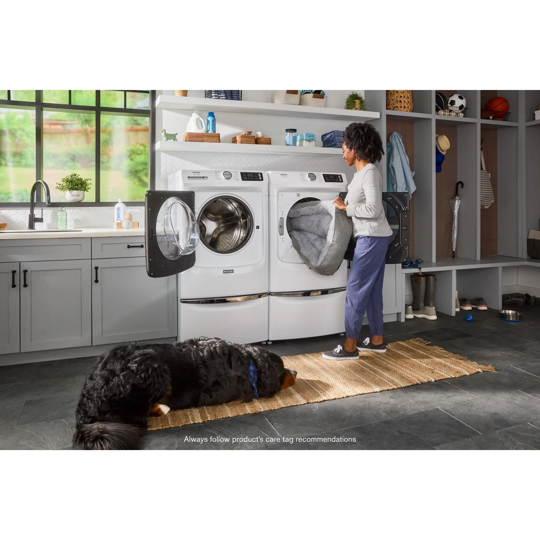 Whirlpool 15.5" (39.4 cm) Pedestal for Front Load Washer and Dryer with Storage -White with Chrome (XHPC155XW) - Image 140