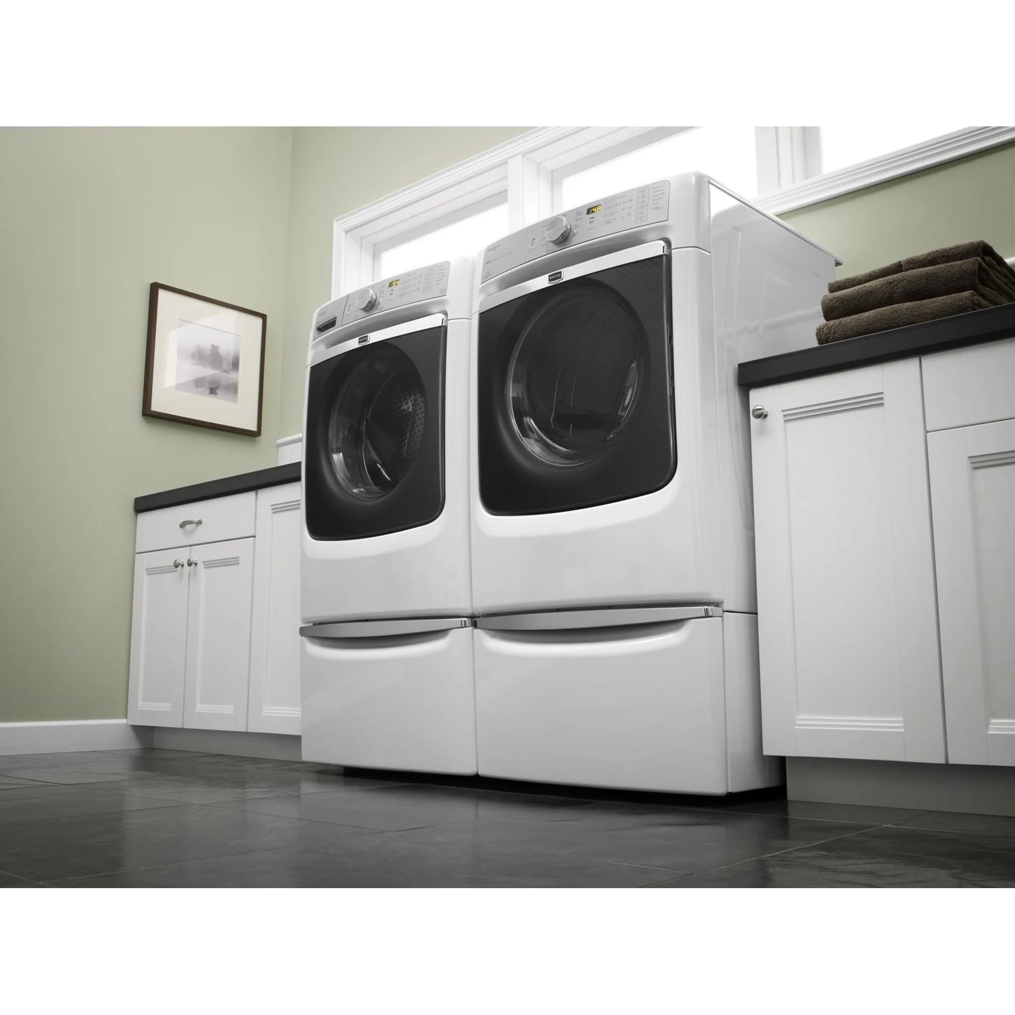 Whirlpool 15.5" (39.4 cm) Pedestal for Front Load Washer and Dryer with Storage -White with Chrome (XHPC155XW) - Image 42