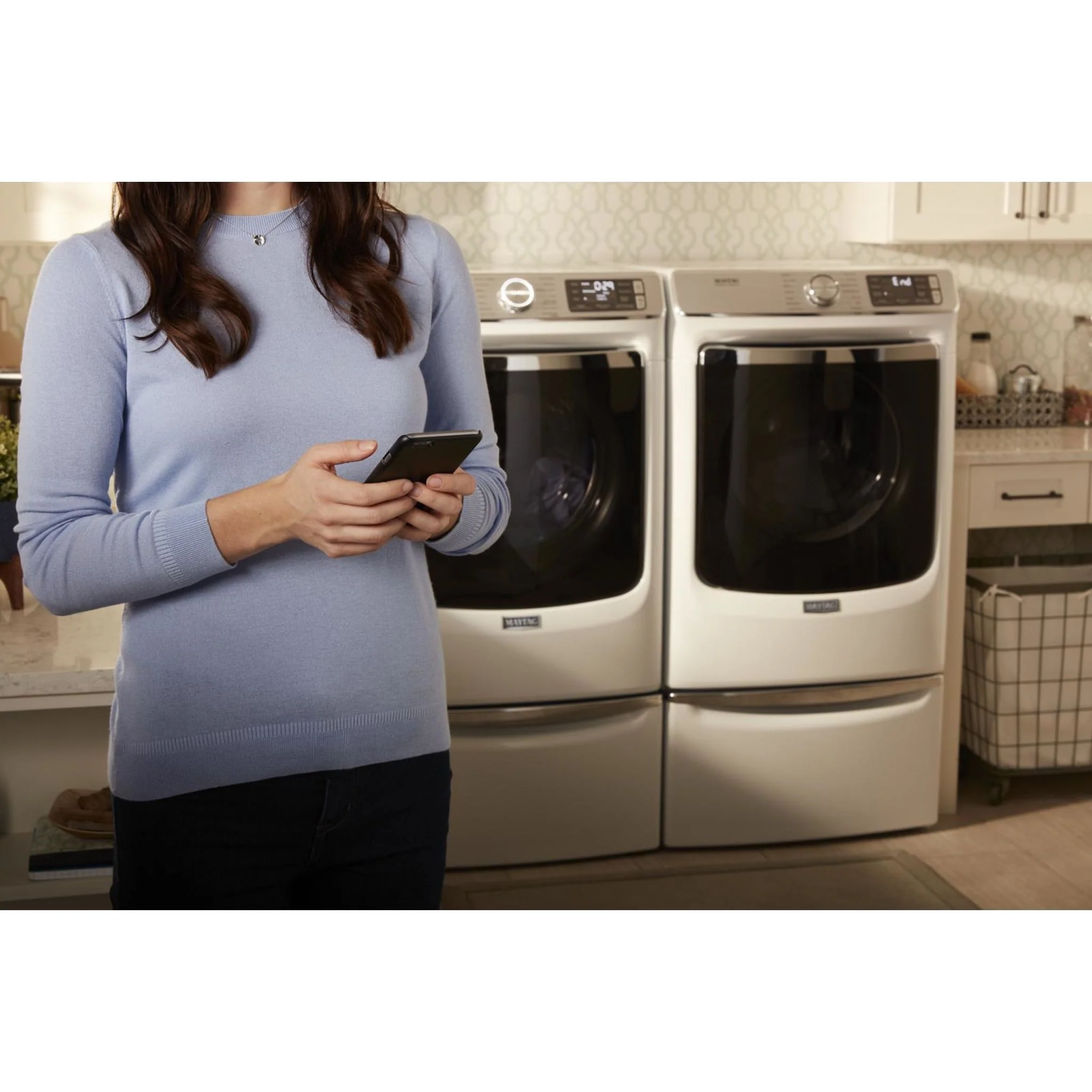 Whirlpool 15.5" (39.4 cm) Pedestal for Front Load Washer and Dryer with Storage -White with Chrome (XHPC155XW) - Image 8