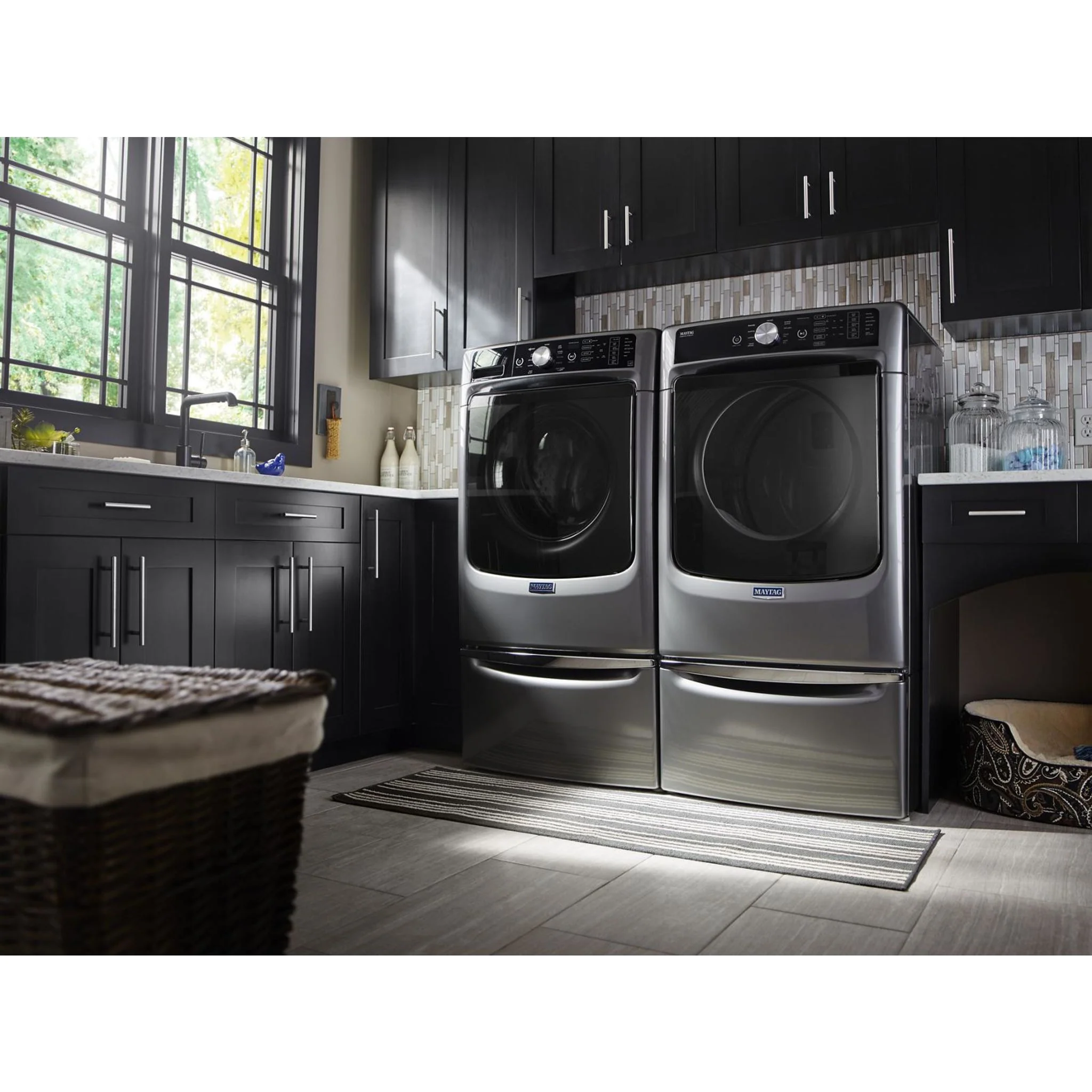 Whirlpool 15.5" (39.4 cm) Pedestal for Front Load Washer and Dryer with Storage -Chrome Shadow (XHPC155YC) - Image 40