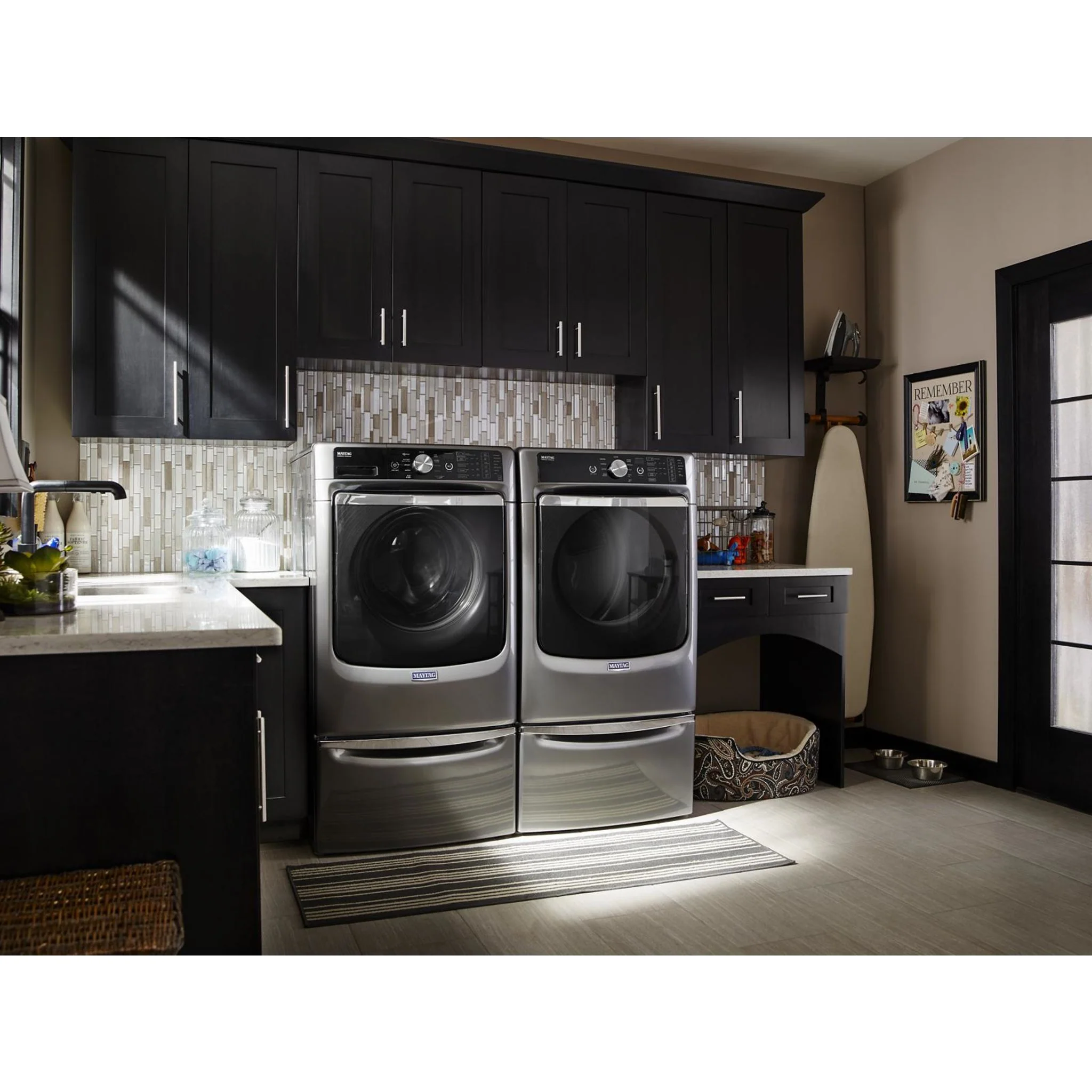 Whirlpool 15.5" (39.4 cm) Pedestal for Front Load Washer and Dryer with Storage -Chrome Shadow (XHPC155YC) - Image 73