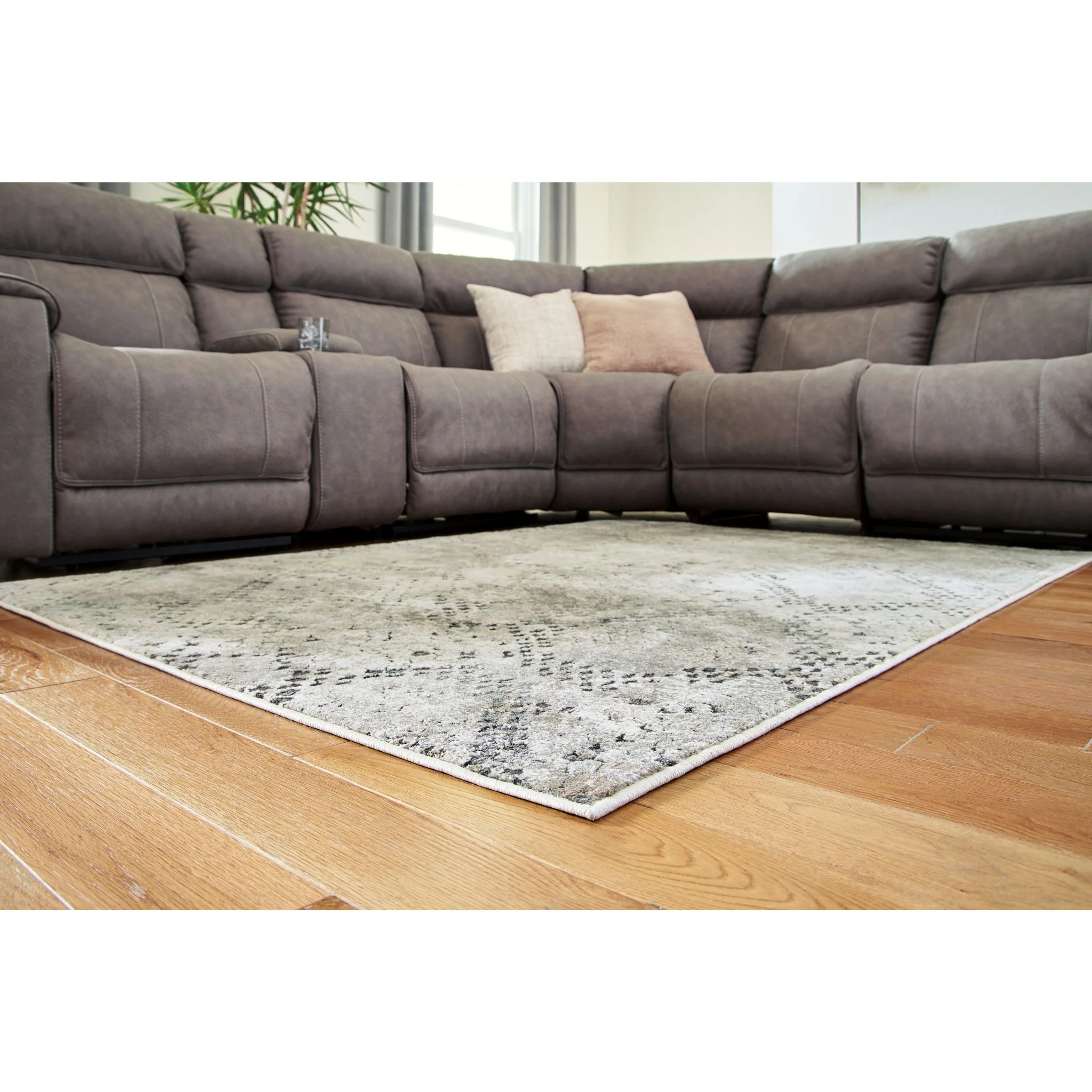 Poincilana Area Rug - 5'x7' - Image 3