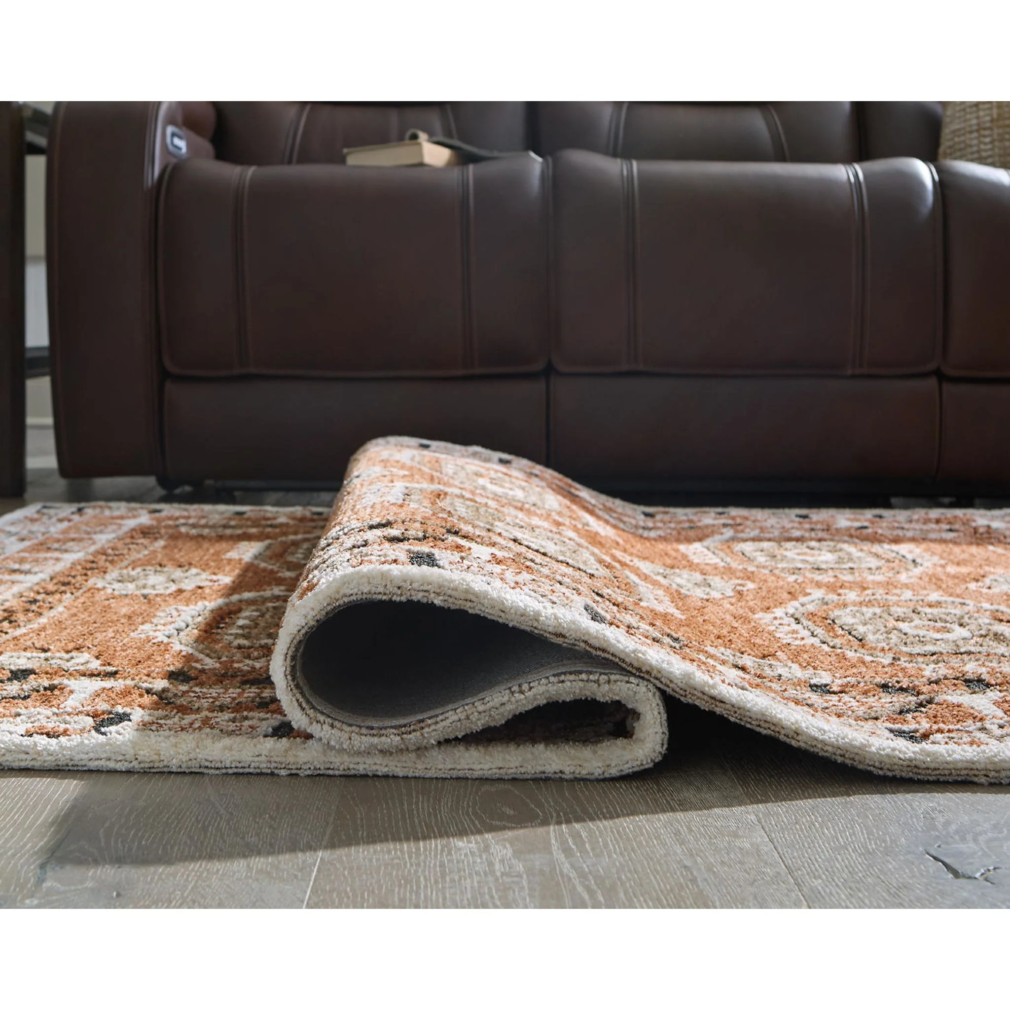 Qaabiz Area Rug - Image 4