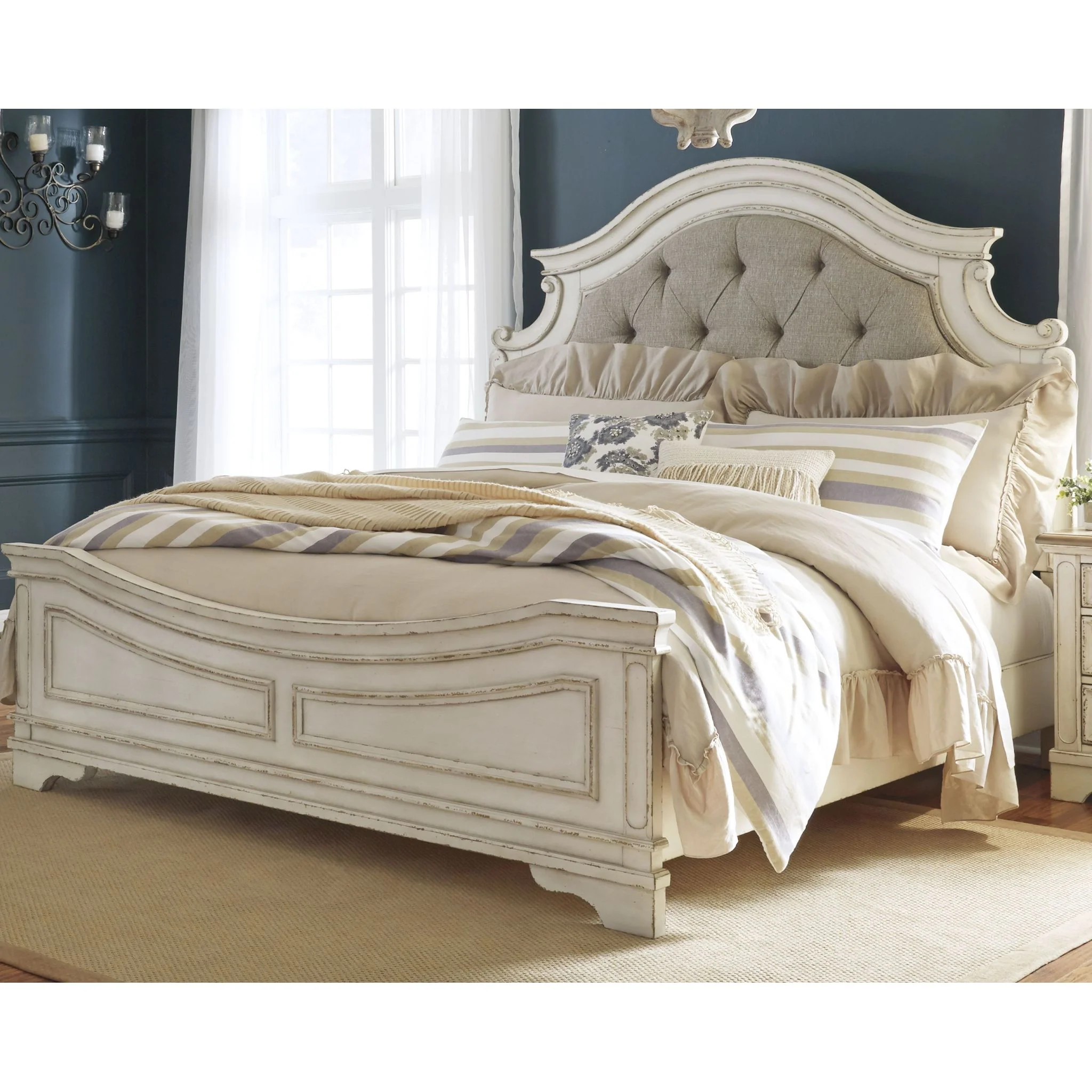 Realyn 5 Piece Queen Panel Bedroom - Chipped White - Image 5