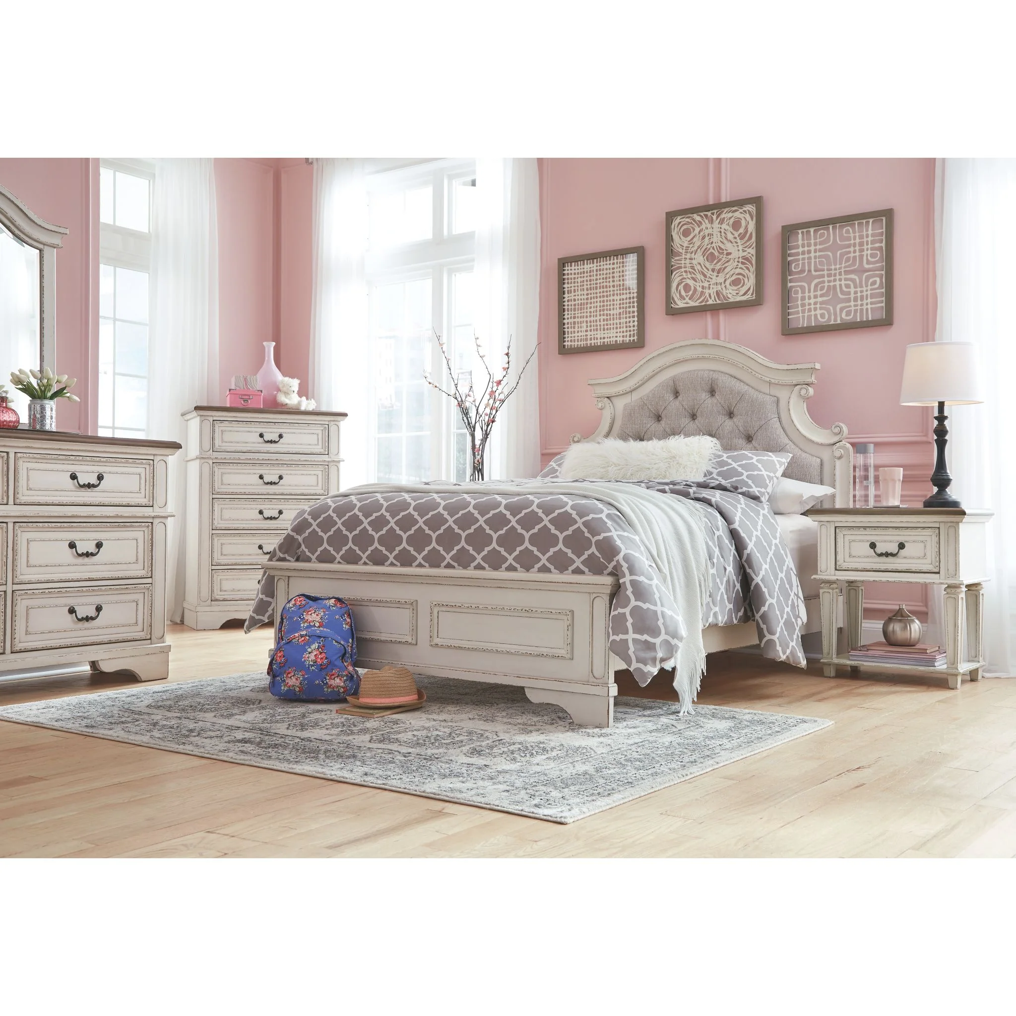 Realyn Full Panel Bed - Chipped White - Image 10