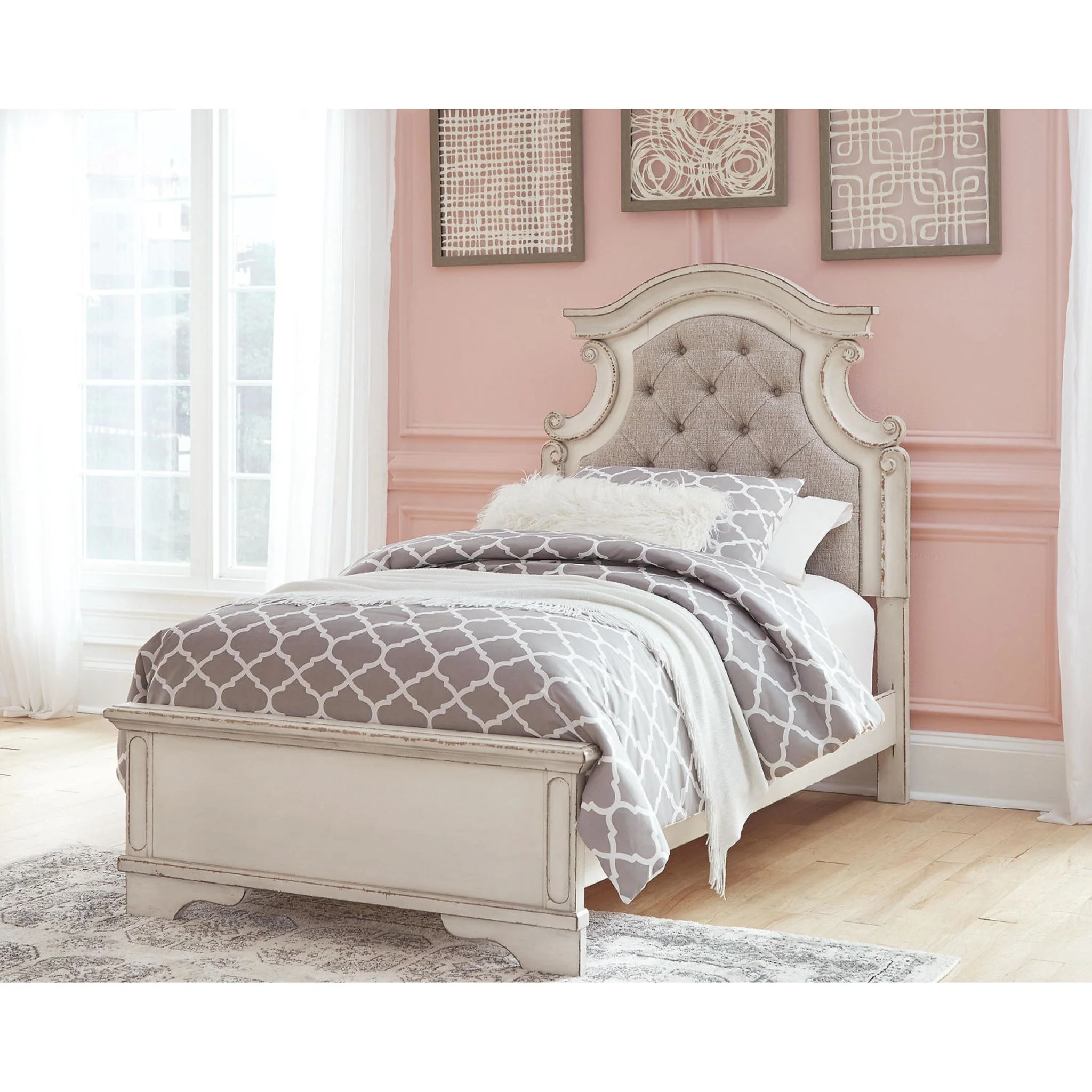 Realyn Full Panel Bed - Chipped White - Image 16