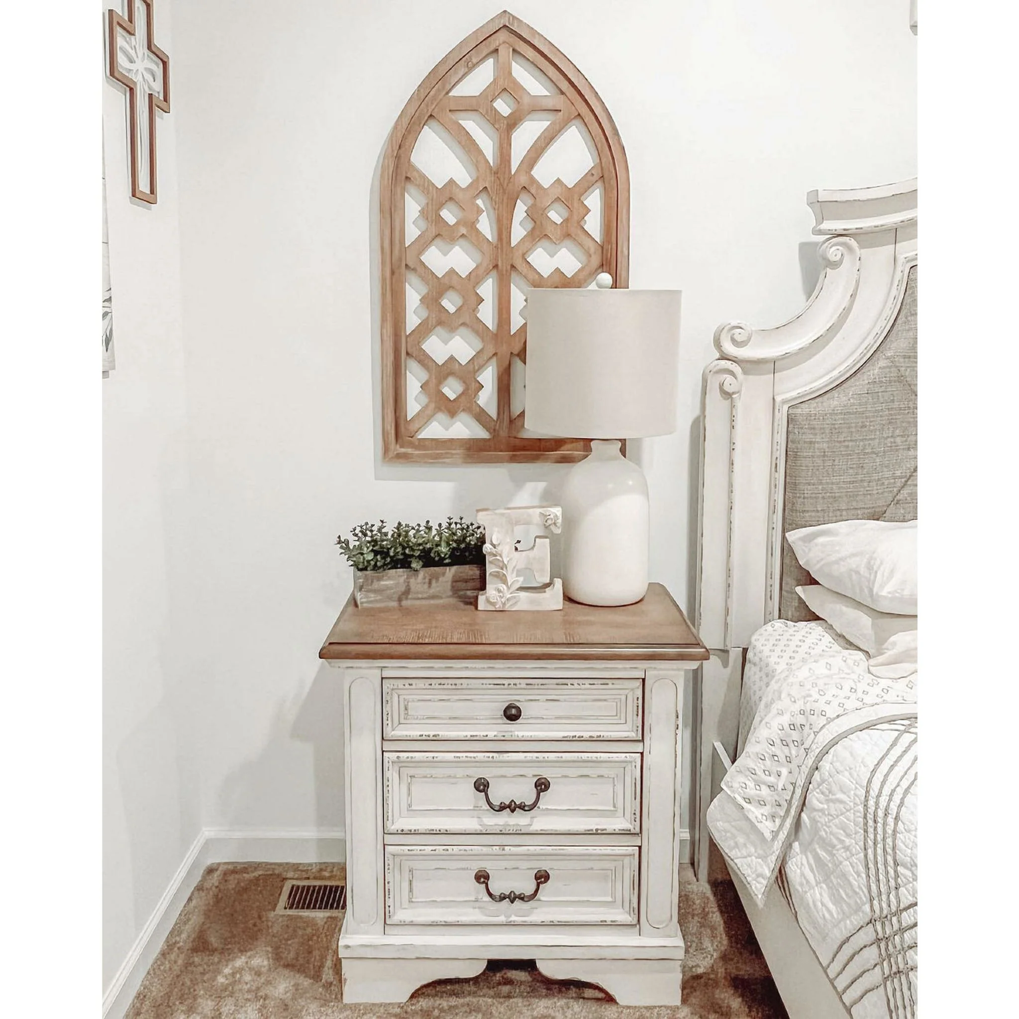 Realyn Nightstand - White - Image 13