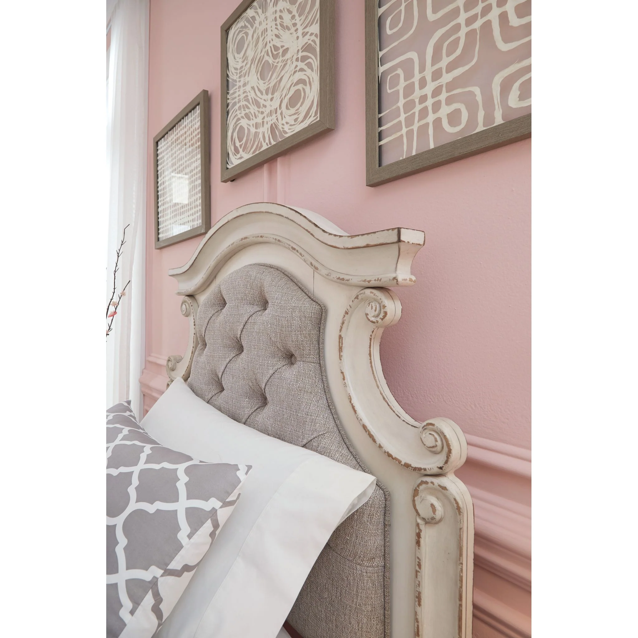 Realyn Panel Bed - White - Image 32