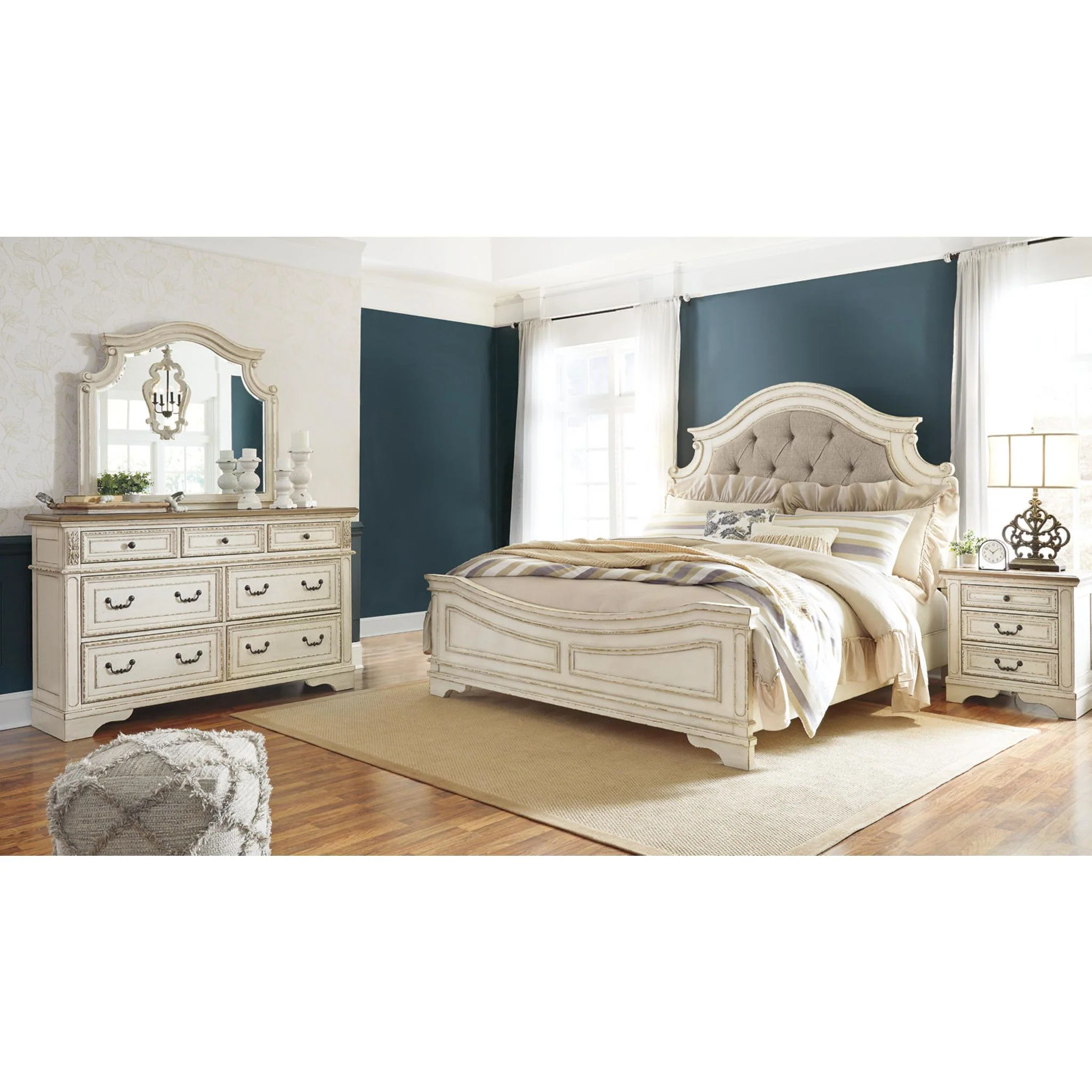 Realyn Panel Bed - White - Image 40